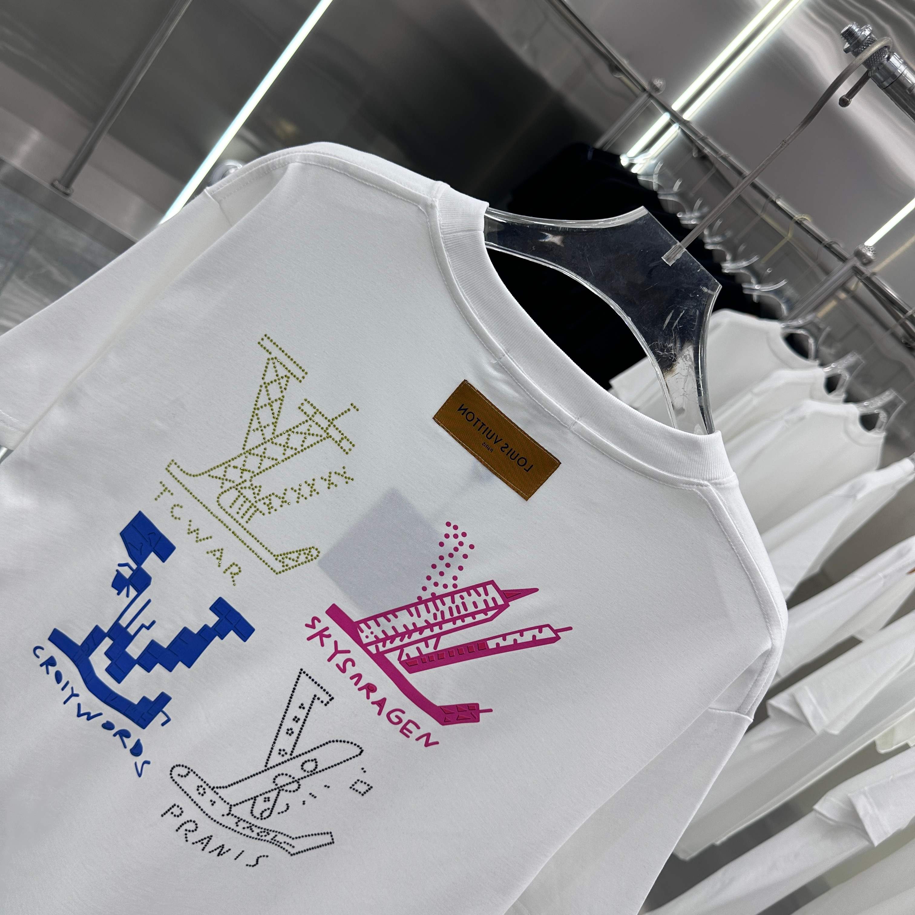 LuxluxHouse Best Quality Clothes T-shirt Louis Vuitton