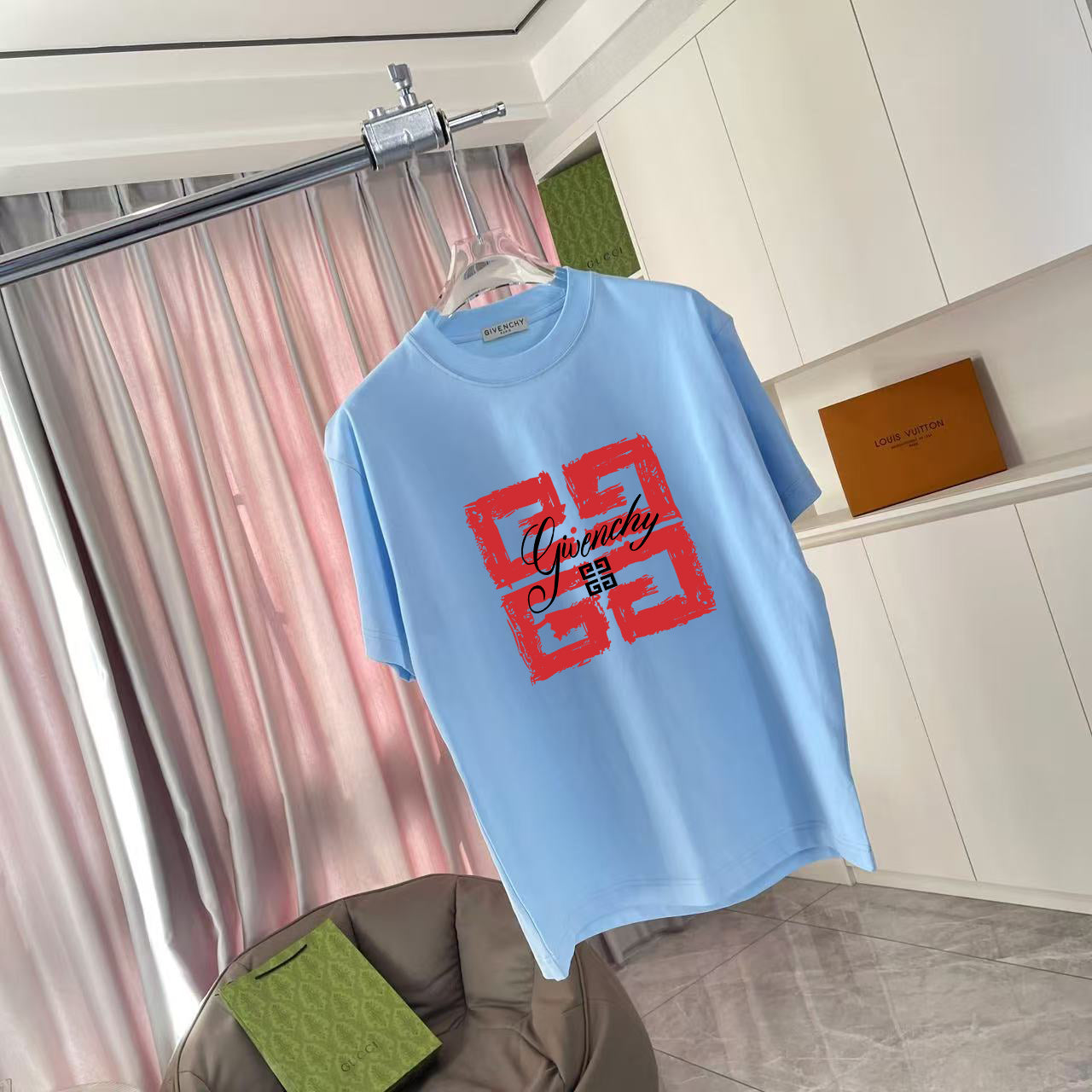 LuxluxHouse Best Quality Clothes Givenchy T-shirt