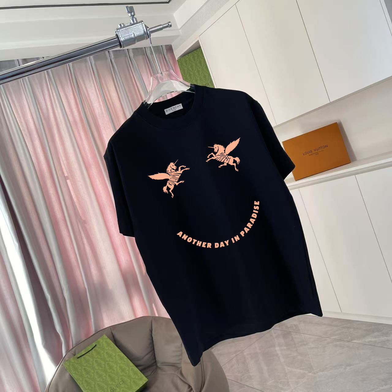 LuxluxHouse Best Quality Clothes Givenchy T-shirt