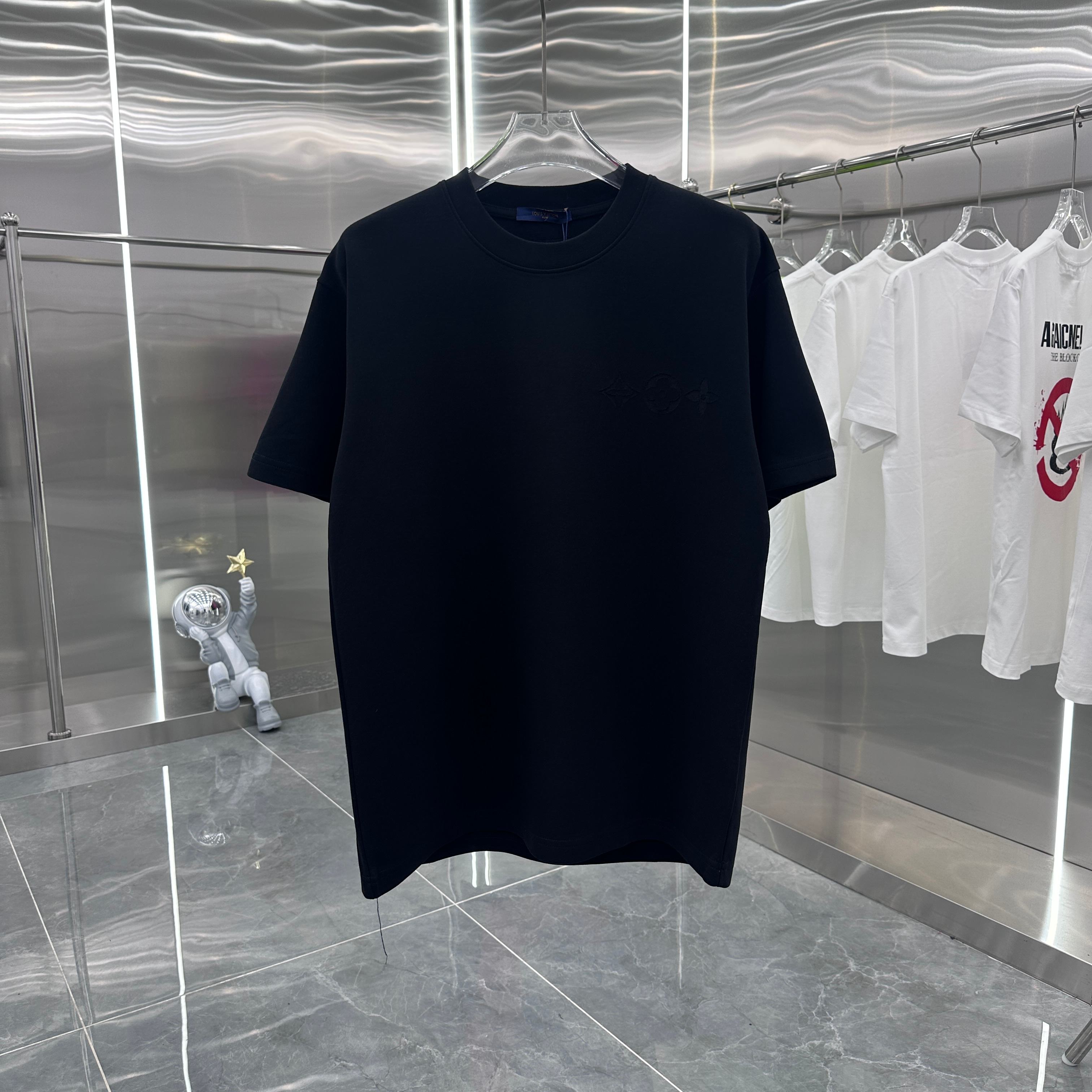LuxluxHouse Best Quality Clothes T-shirt Louis Vuitton