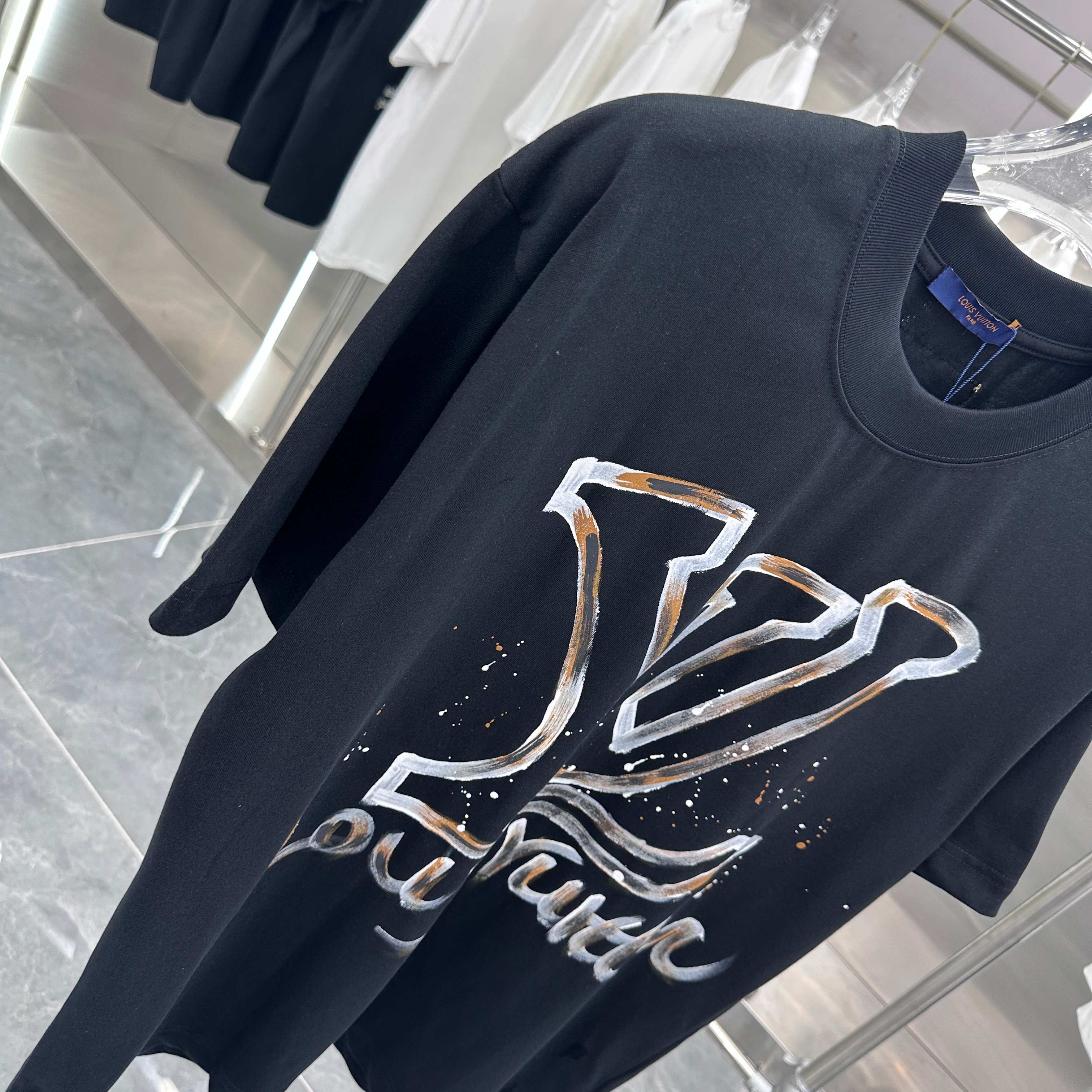 LuxluxHouse Best Quality Clothes T-shirt Louis Vuitton