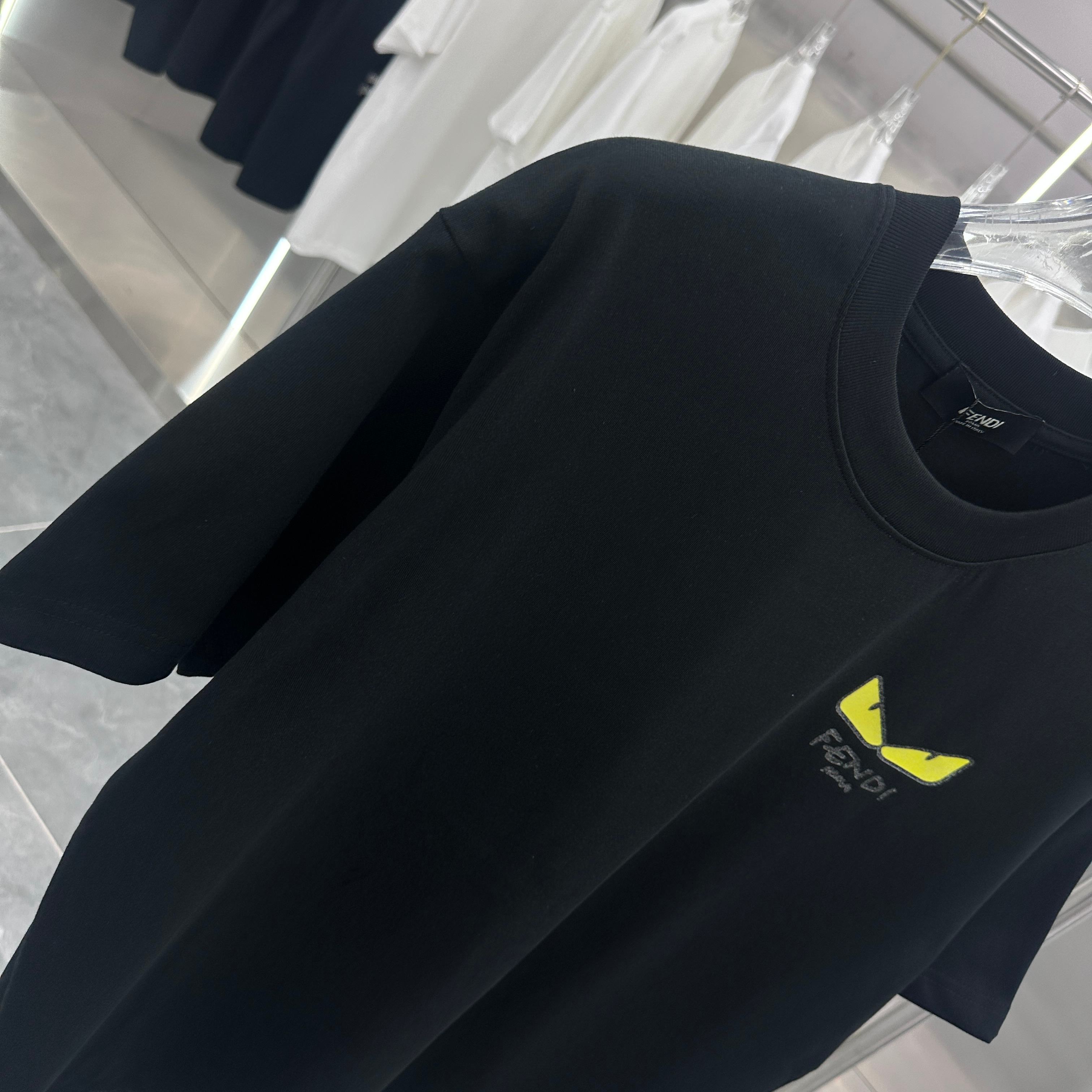 LuxluxHouse Best Quality Clothes Fendi T-shirt