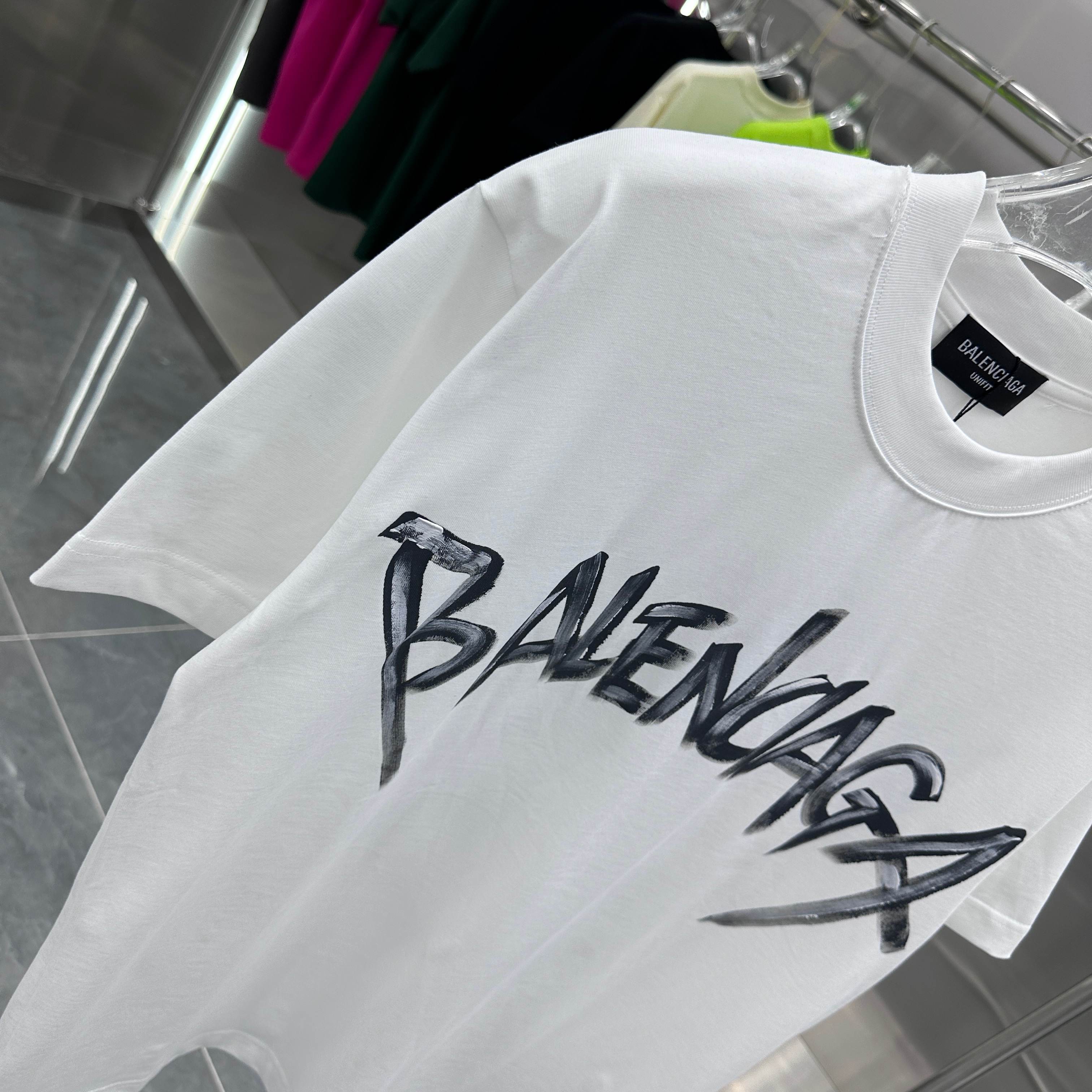 LuxluxHouse Best Quality Clothes Balenciaga T-shirt