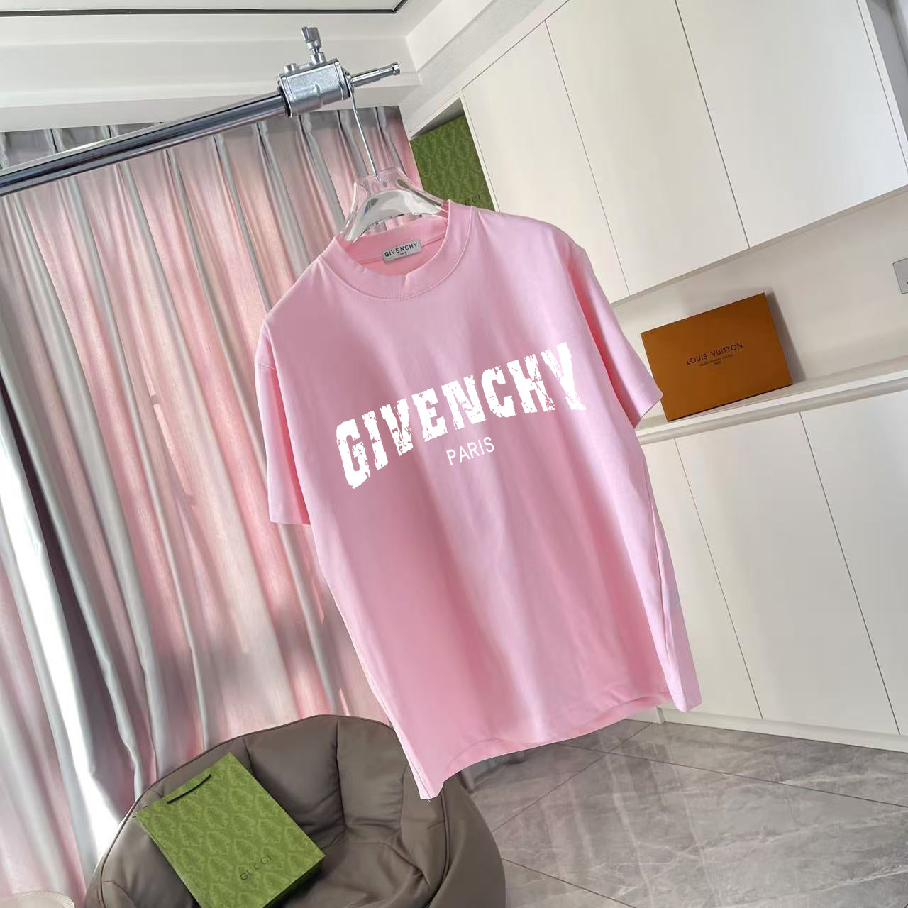 LuxluxHouse Best Quality Clothes Givenchy T-shirt