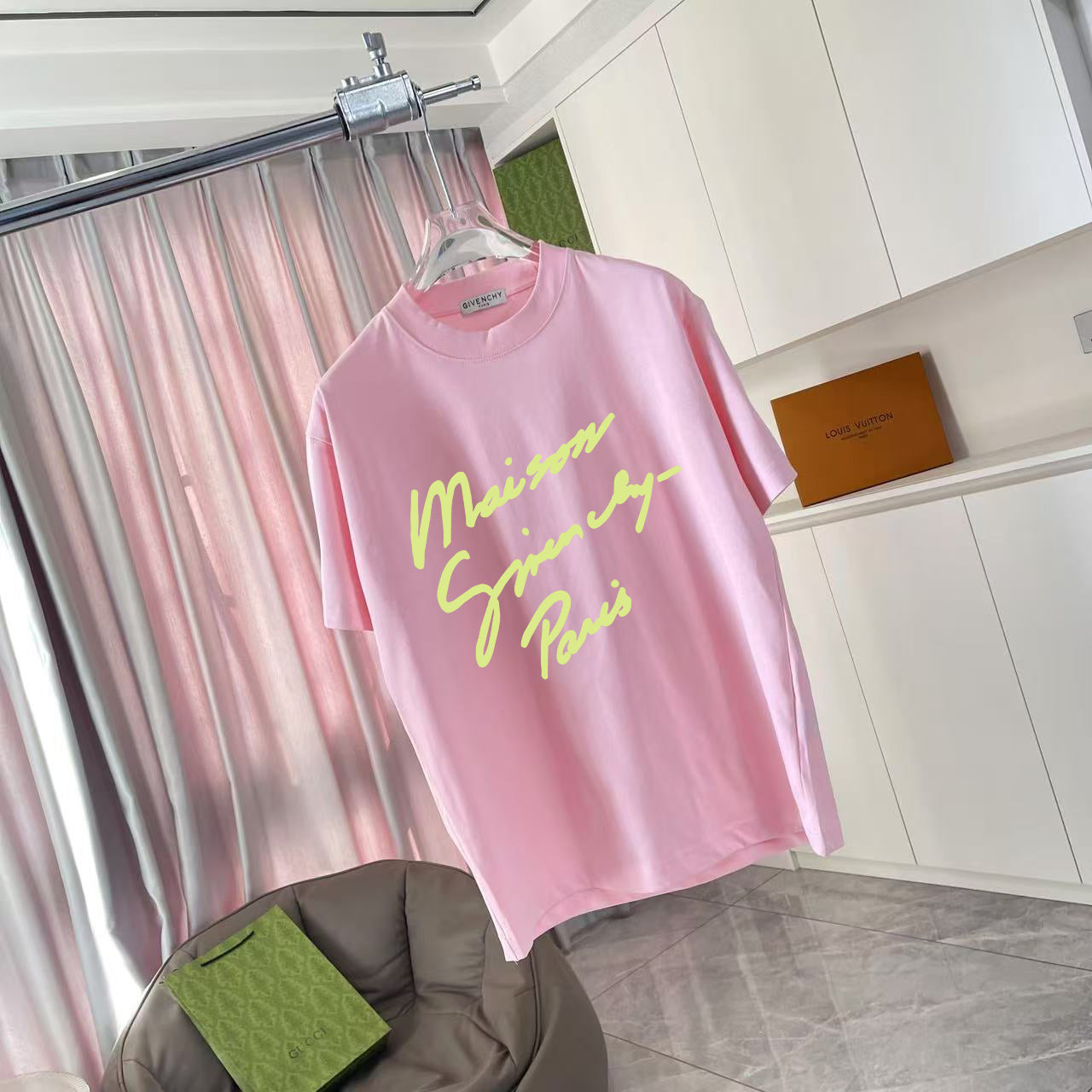 LuxluxHouse Best Quality Clothes Givenchy T-shirt