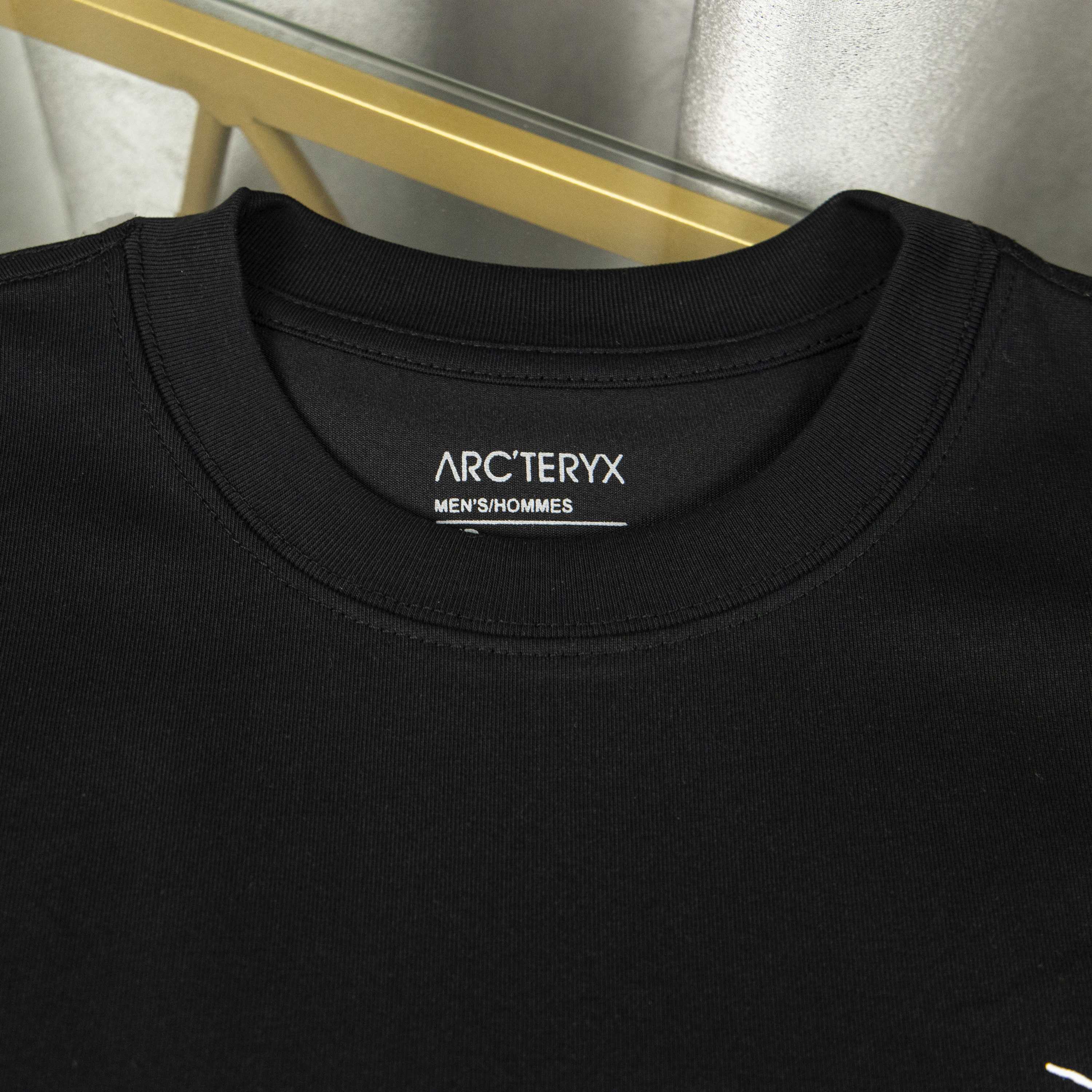 LuxluxHouse Best Quality Clothes T-shirt Arcteryx