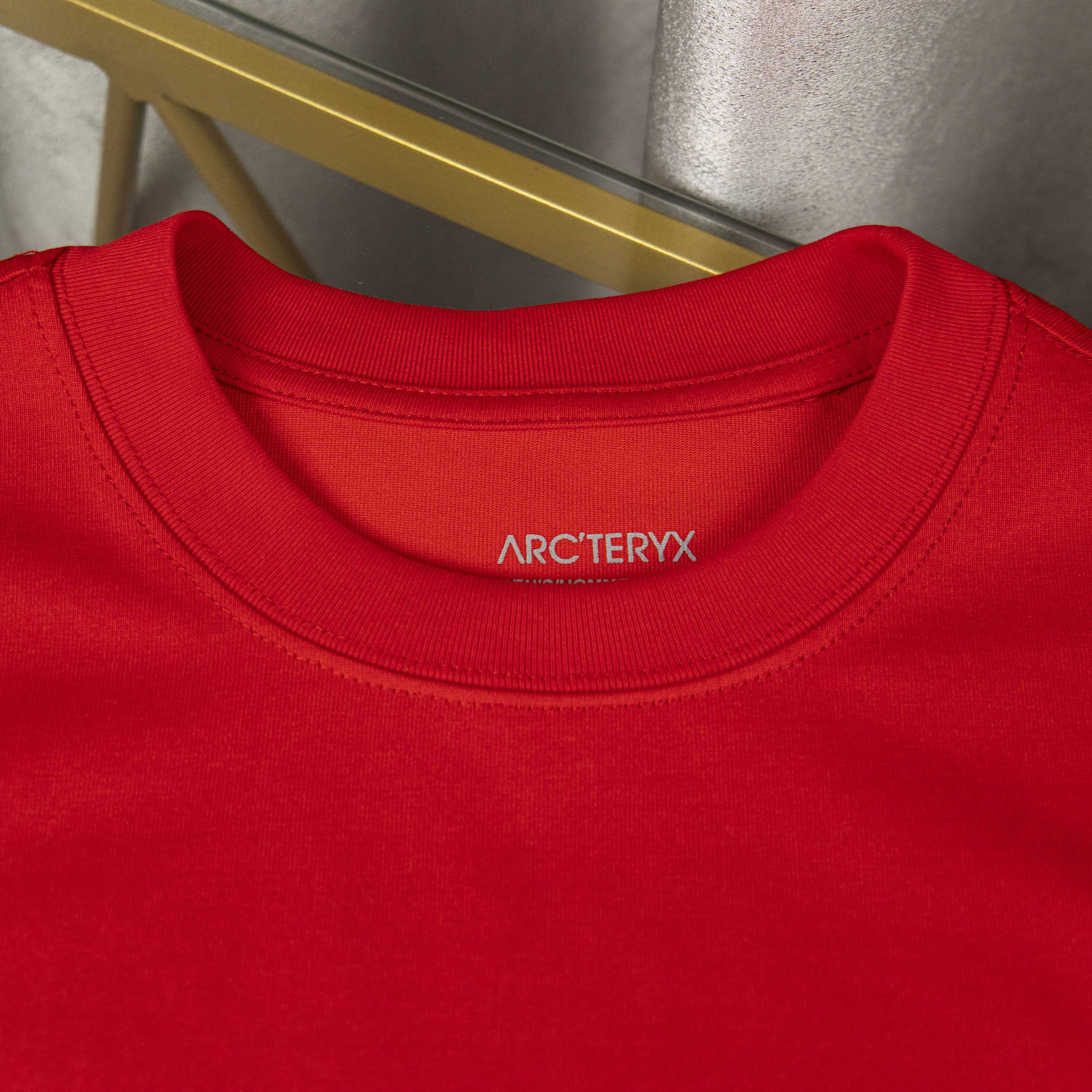 LuxluxHouse Best Quality Clothes T-shirt Arcteryx