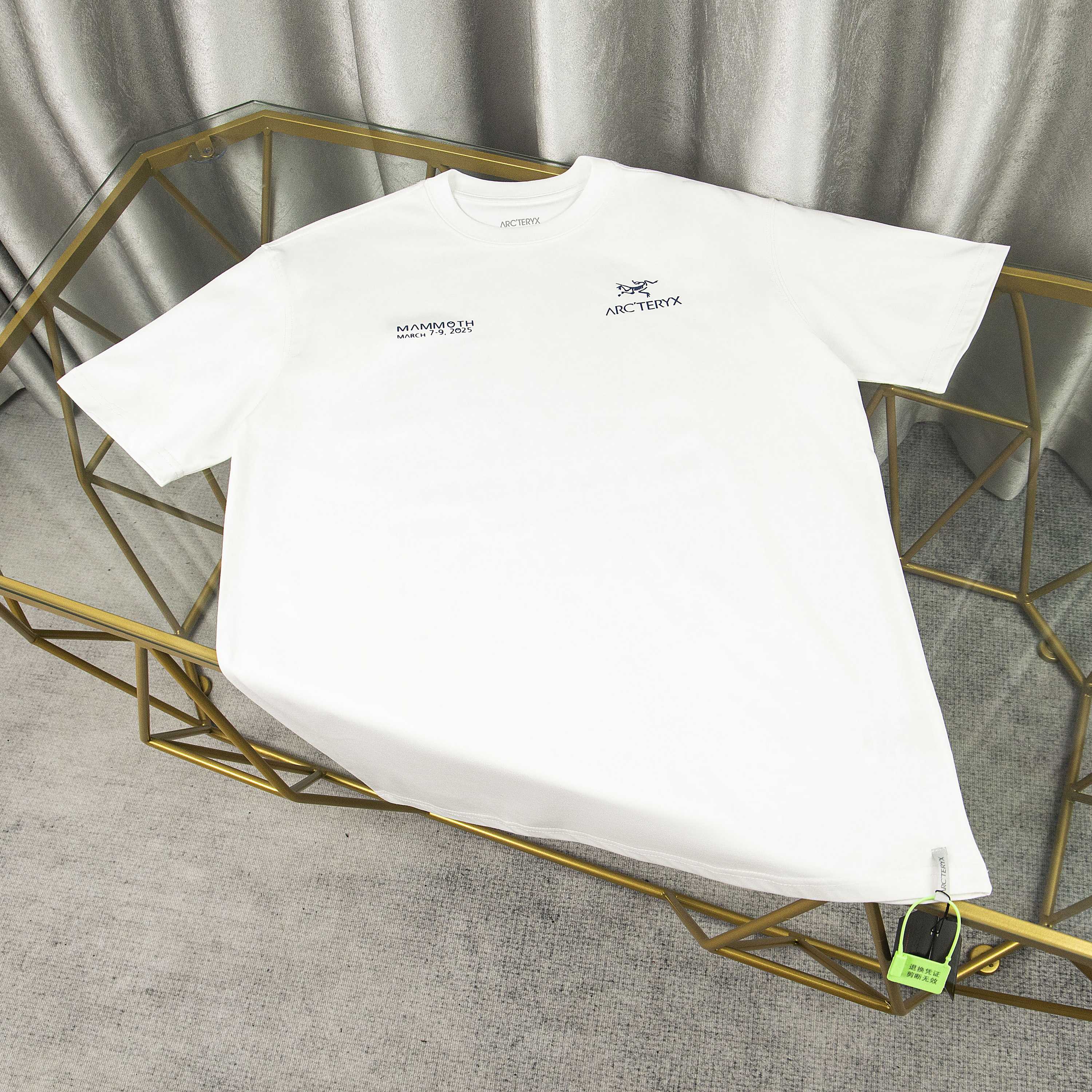 LuxluxHouse Best Quality Clothes T-shirt Arcteryx