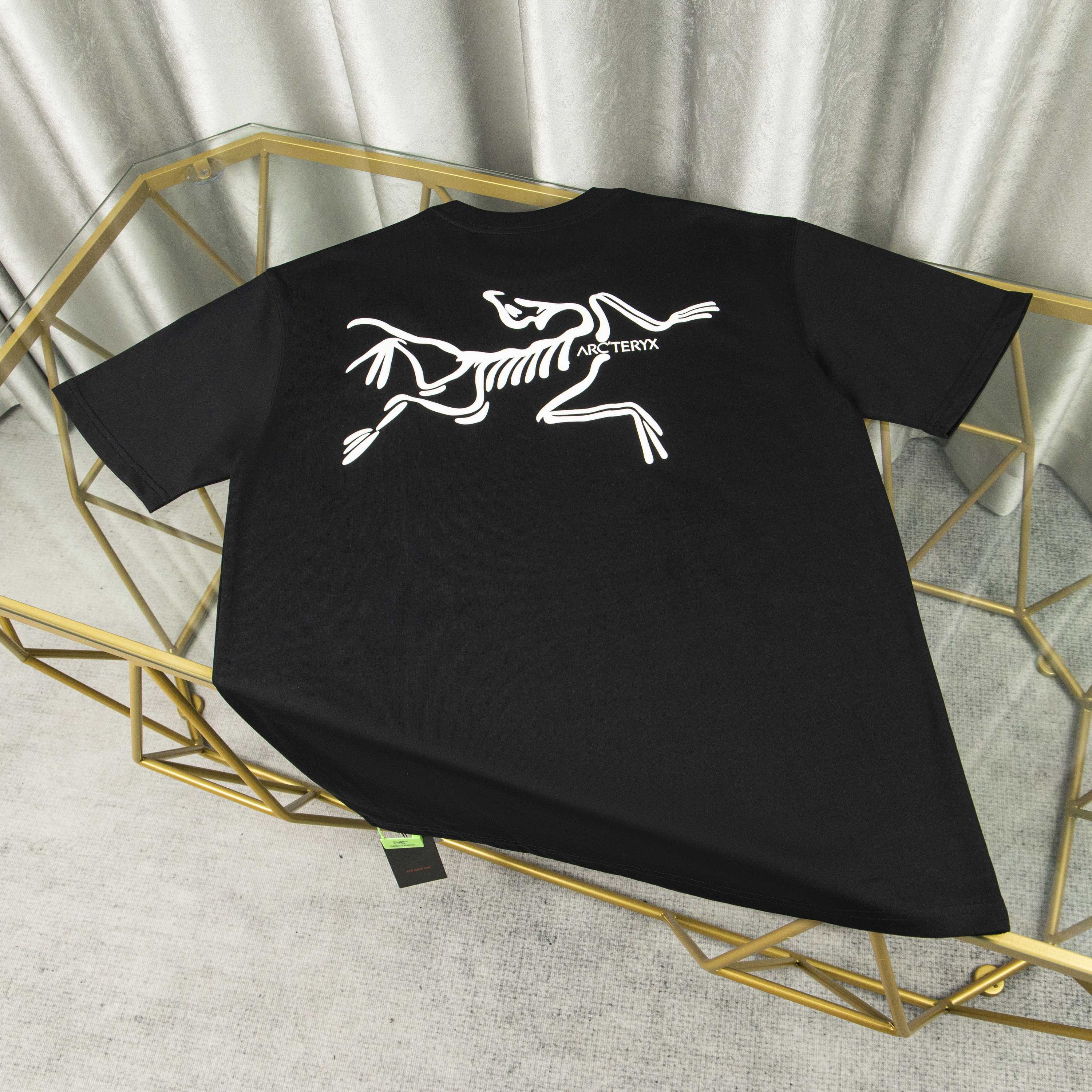 LuxluxHouse Best Quality Clothes T-shirt Arcteryx