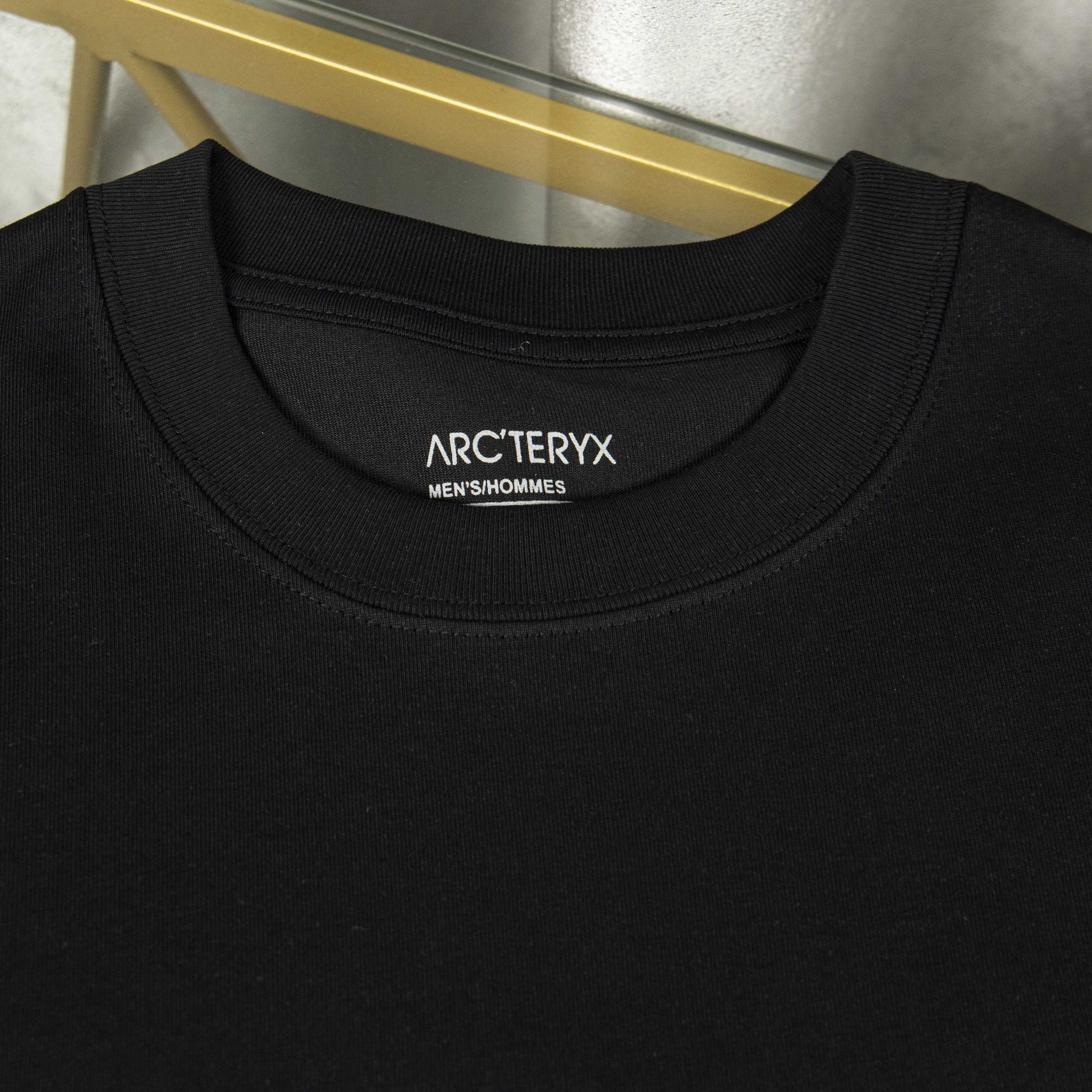 LuxluxHouse Best Quality Clothes T-shirt Arcteryx