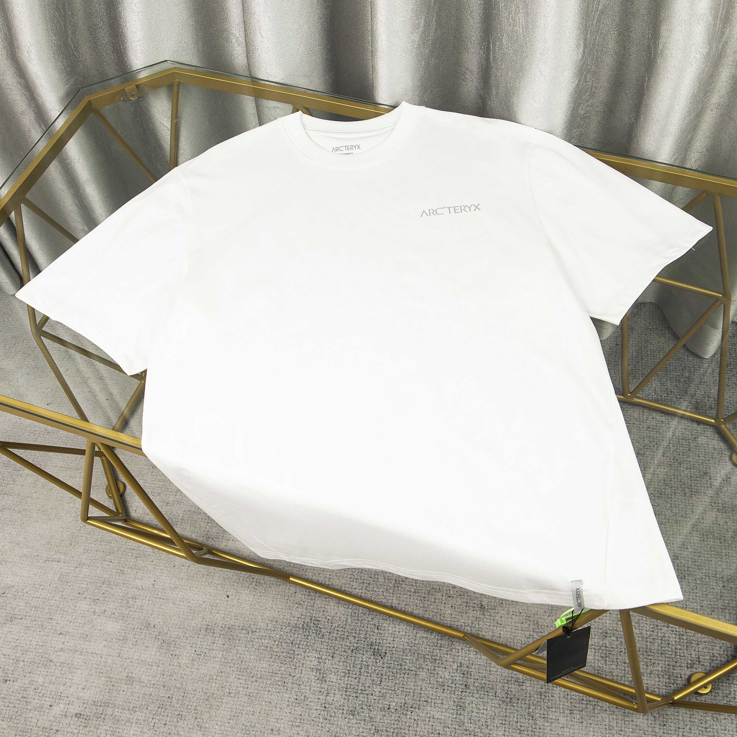 LuxluxHouse Best Quality Clothes T-shirt Arcteryx