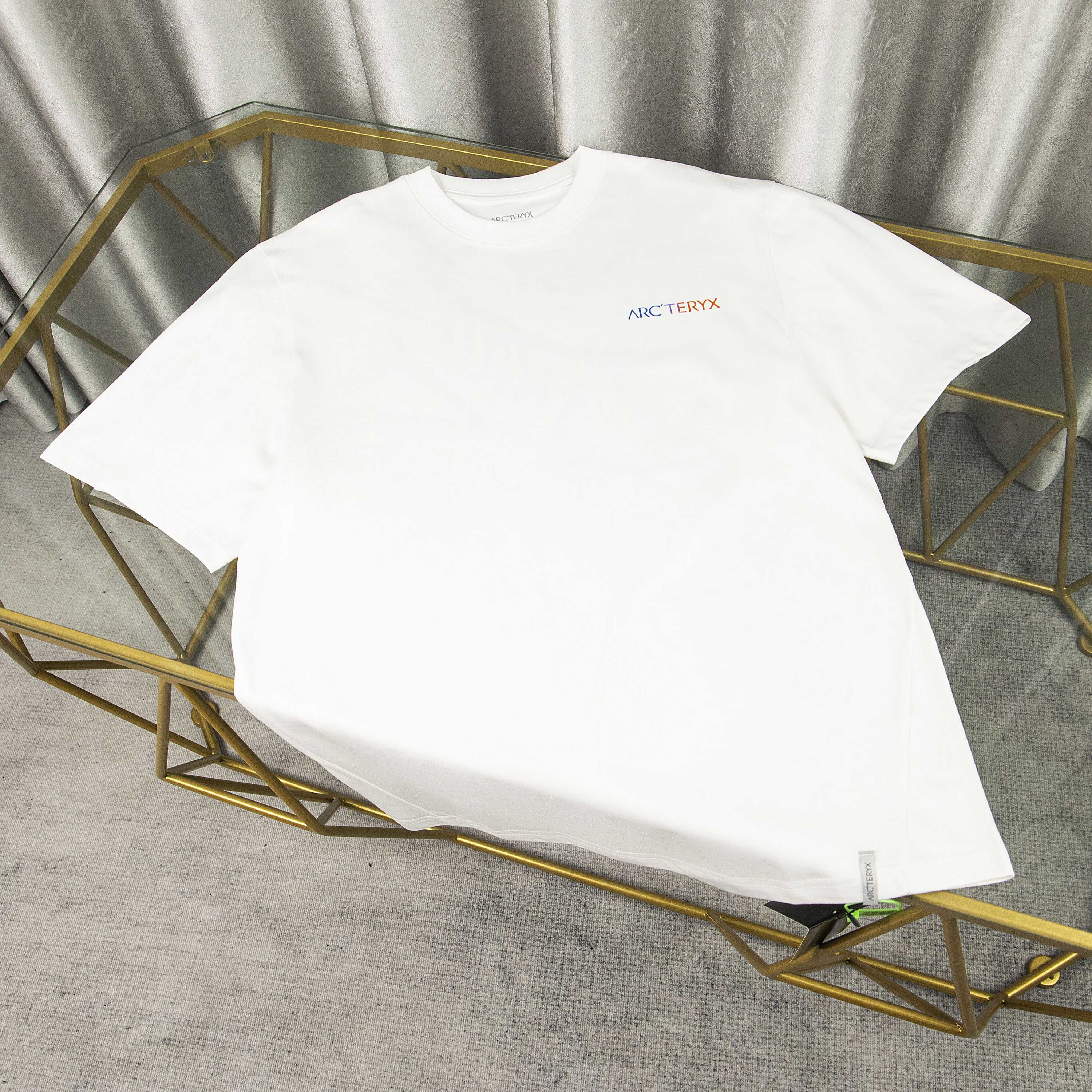 LuxluxHouse Best Quality Clothes T-shirt Arcteryx