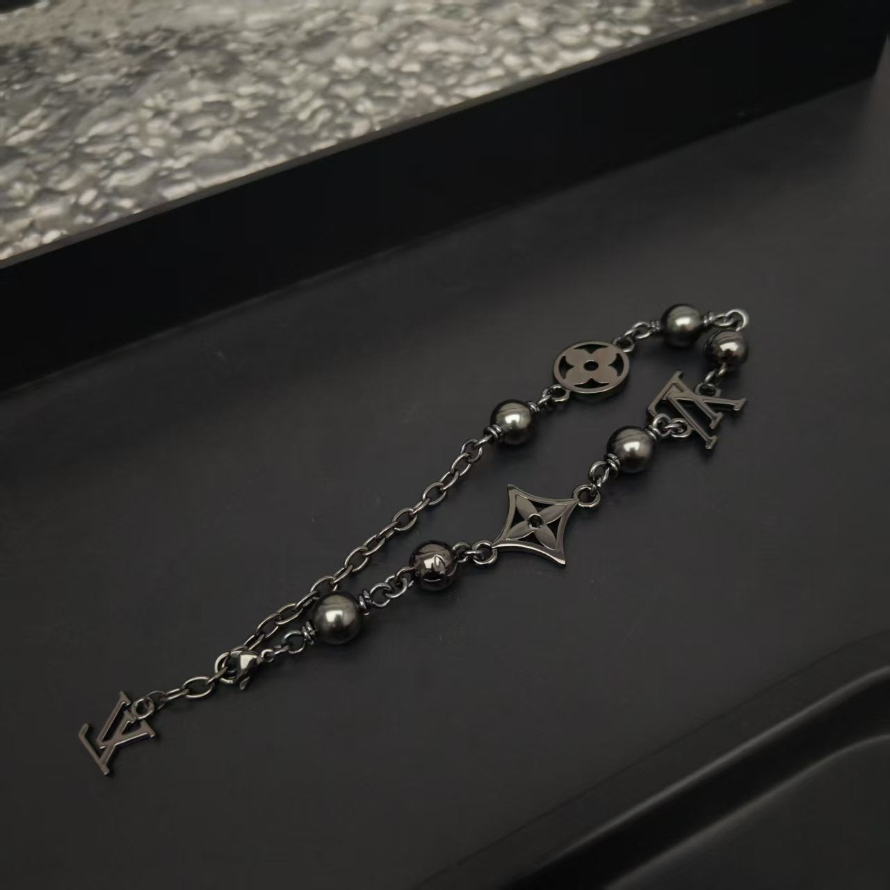 LuxluxHouse Best Quality Accessories Necklace Bracelet Louis Vuitton