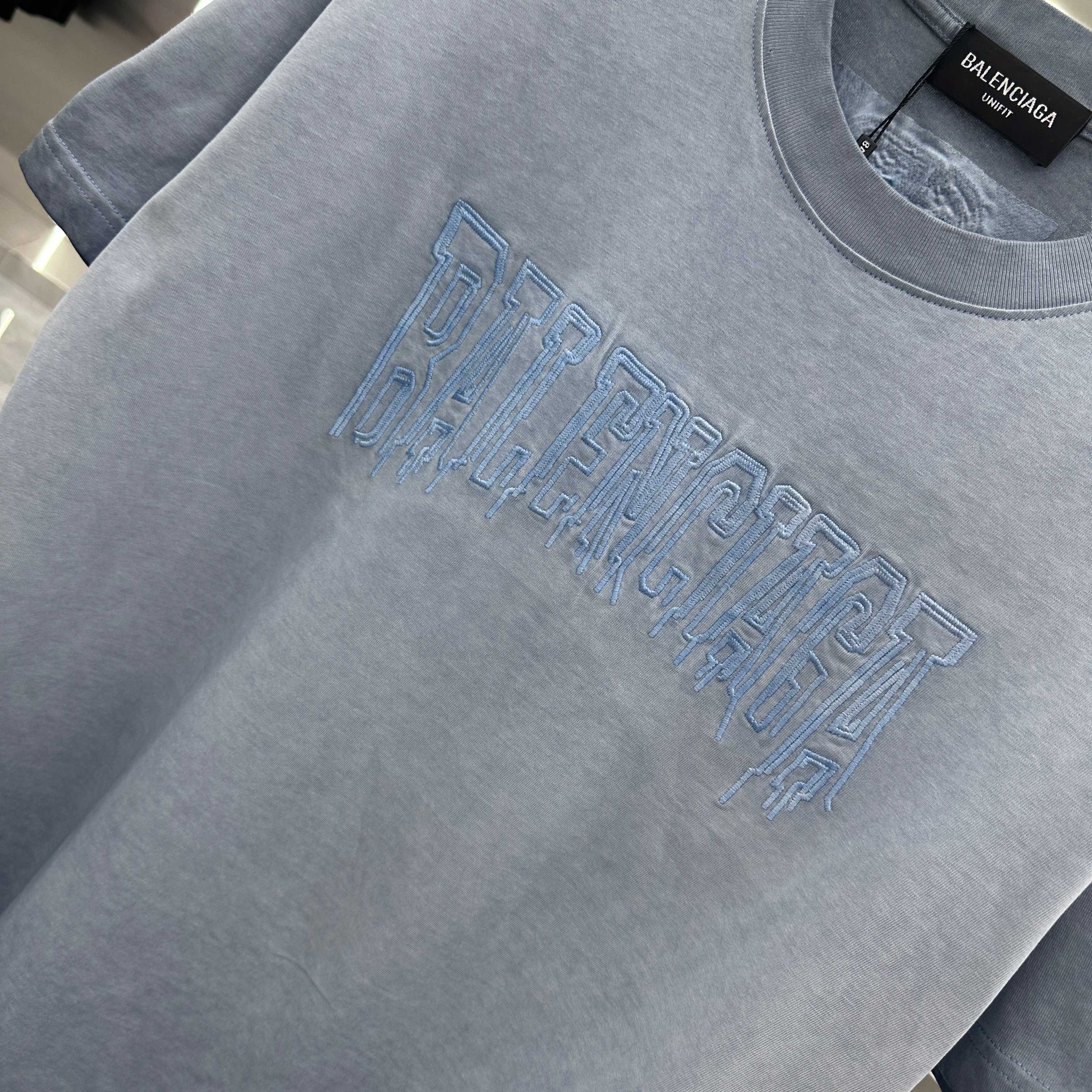 LuxluxHouse Best Quality Clothes Balenciaga T-shirt