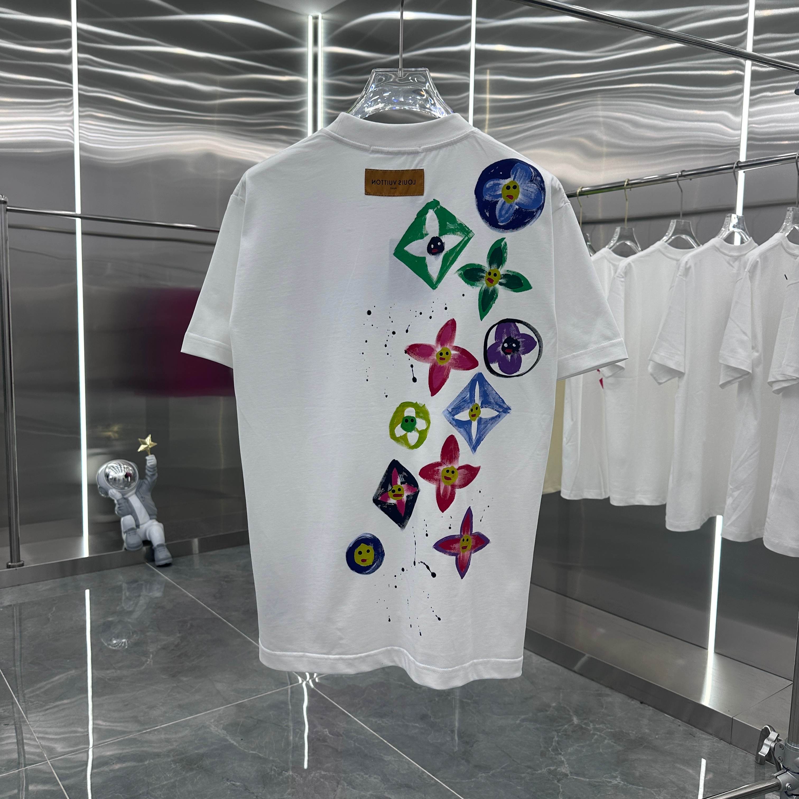 LuxluxHouse Best Quality Clothes T-shirt Louis Vuitton