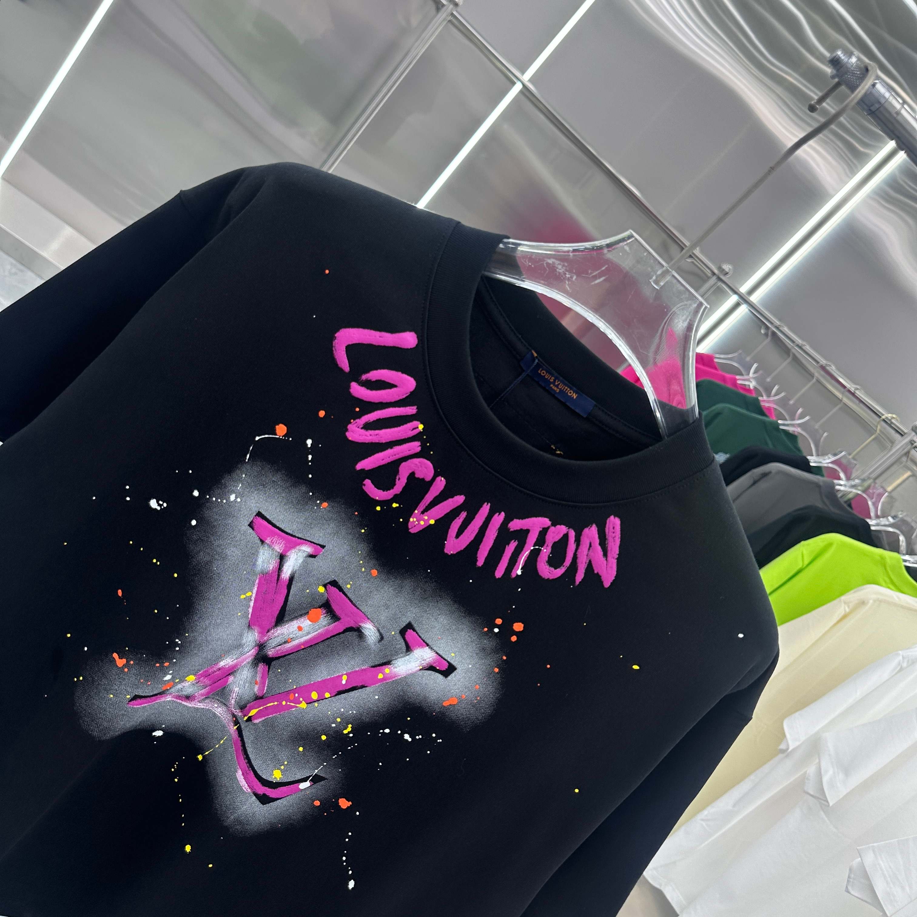 LuxluxHouse Best Quality Clothes T-shirt Louis Vuitton