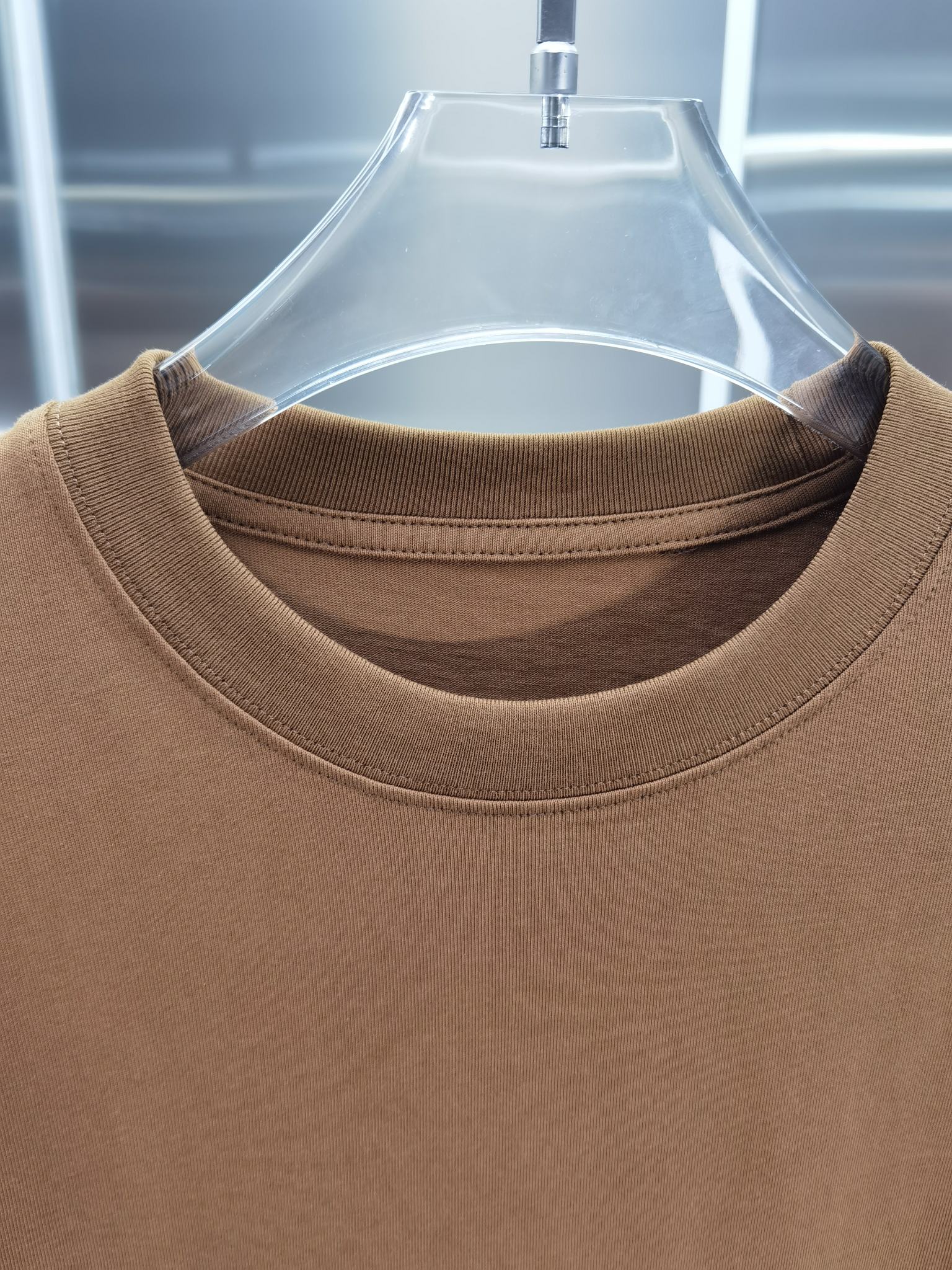 LuxluxHouse Best Quality Clothes T-shirt Loewe