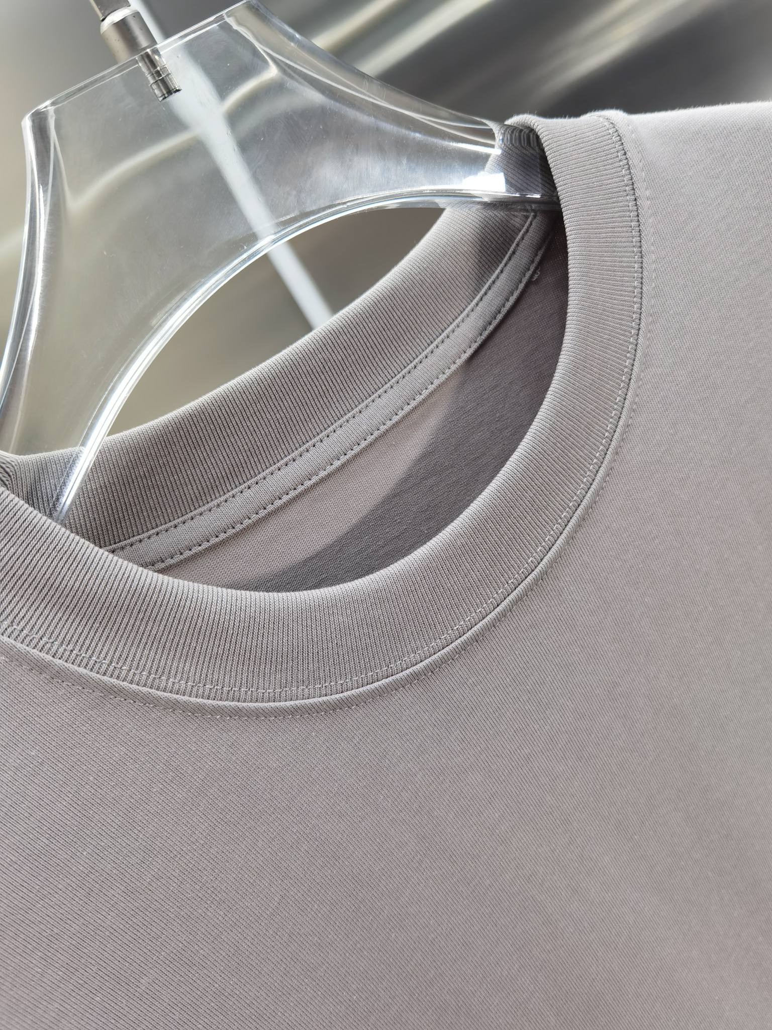 LuxluxHouse Best Quality Clothes T-shirt Loewe