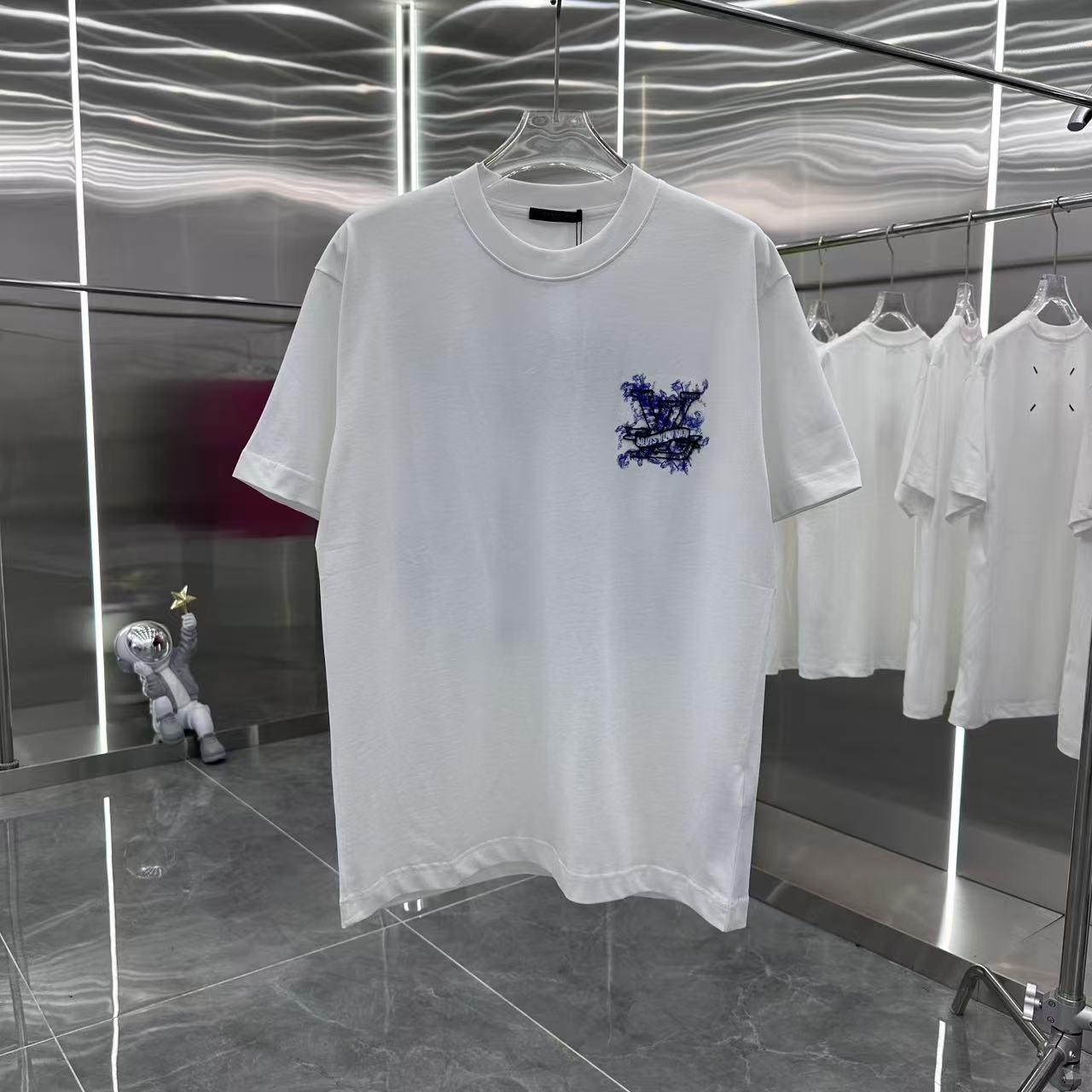 LuxluxHouse Best Quality Clothes T-shirt Louis Vuitton