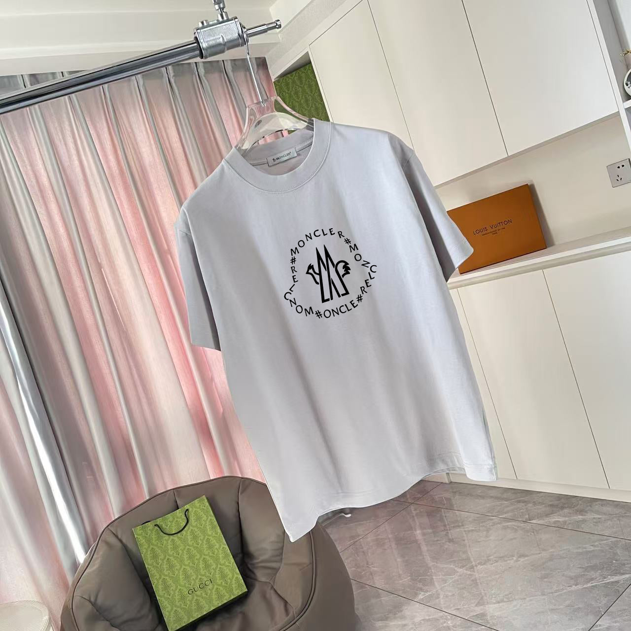 LuxluxHouse Best Quality Clothes T-shirt Moncler