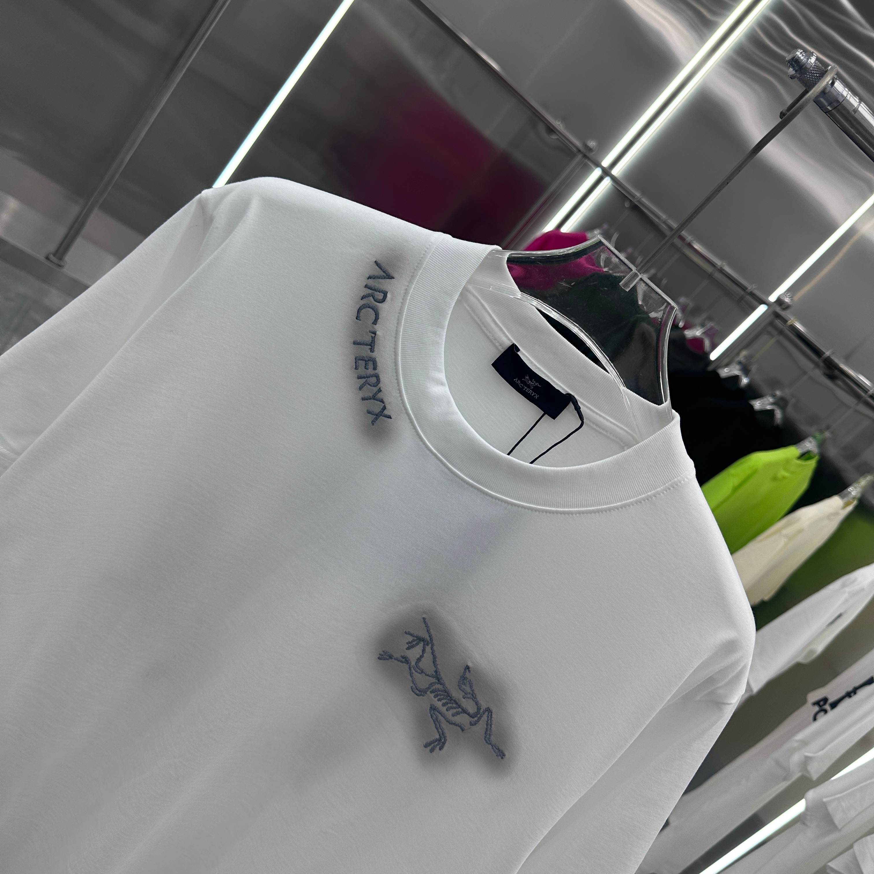 LuxluxHouse Best Quality Clothes T-shirt Arcteryx