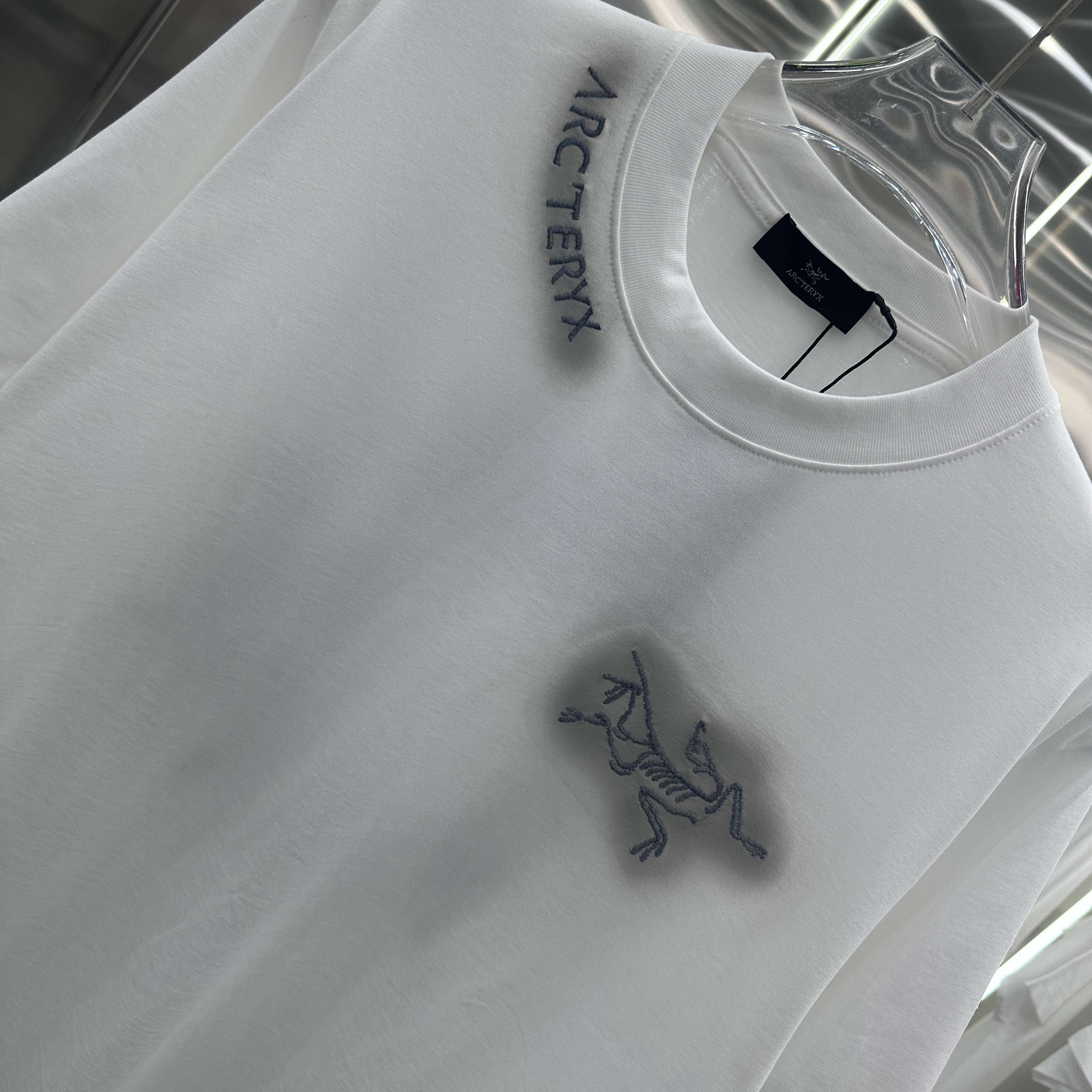 LuxluxHouse Best Quality Clothes T-shirt Arcteryx