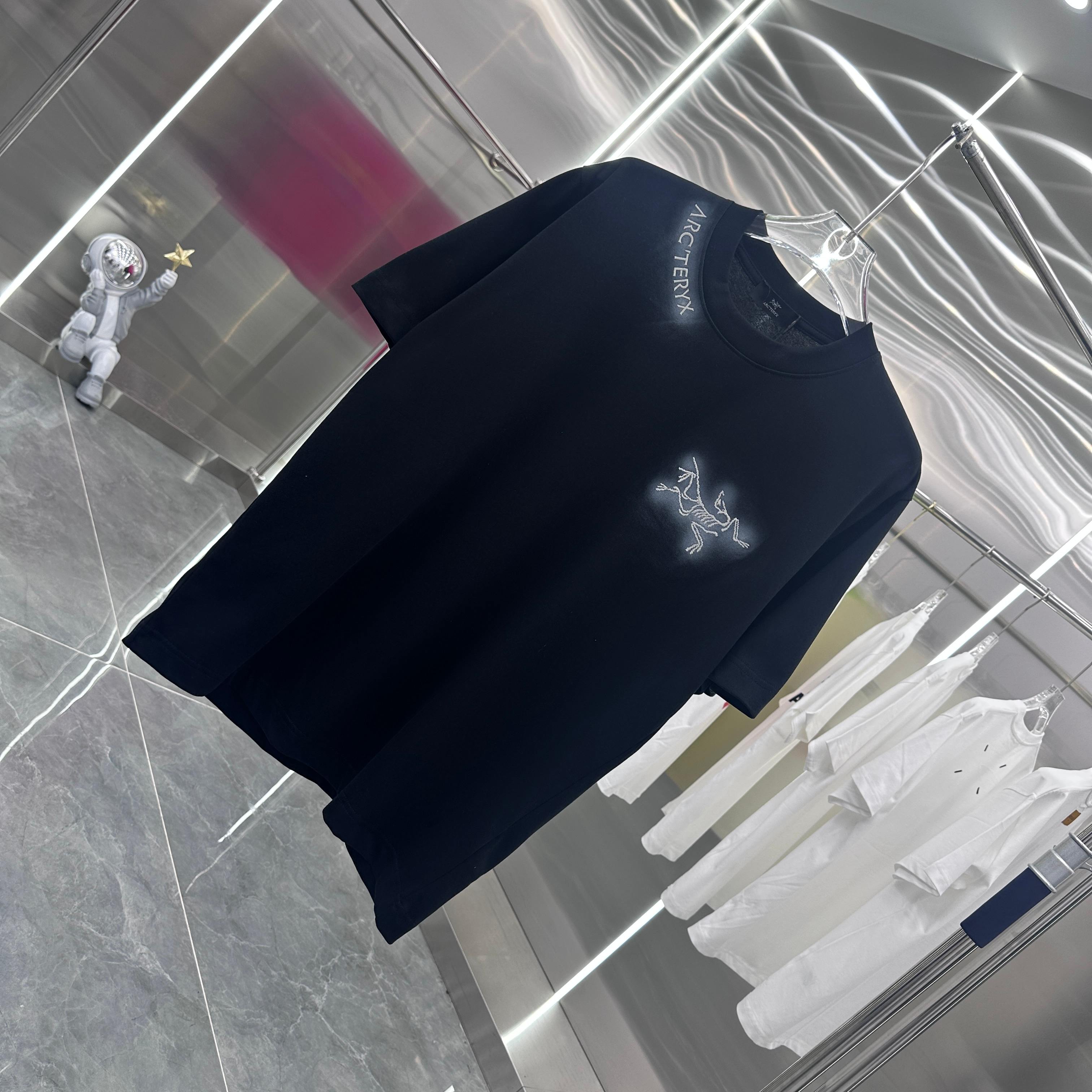 LuxluxHouse Best Quality Clothes T-shirt Arcteryx