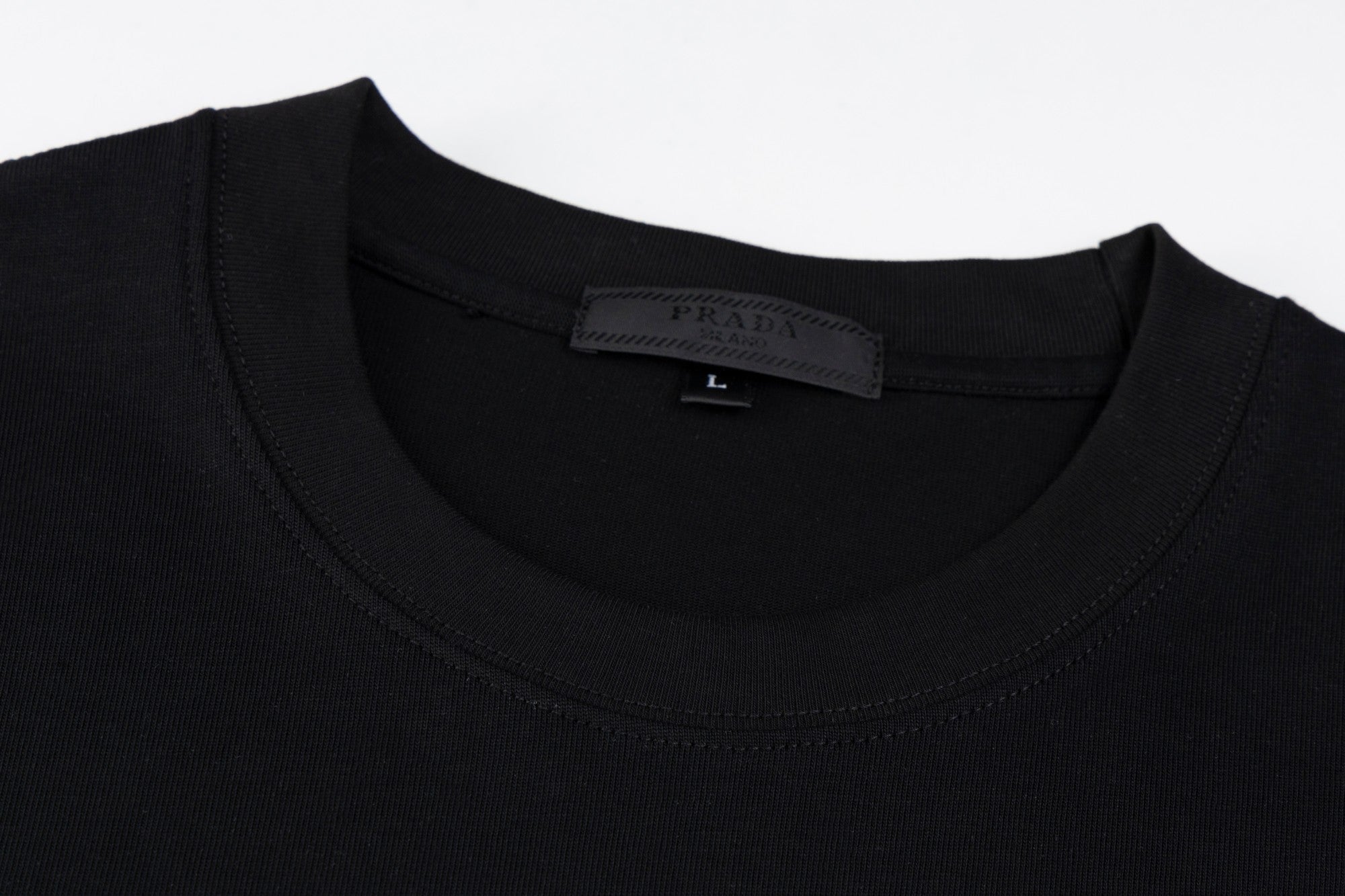 LuxluxHouse Best Quality Clothes T-shirt Prada