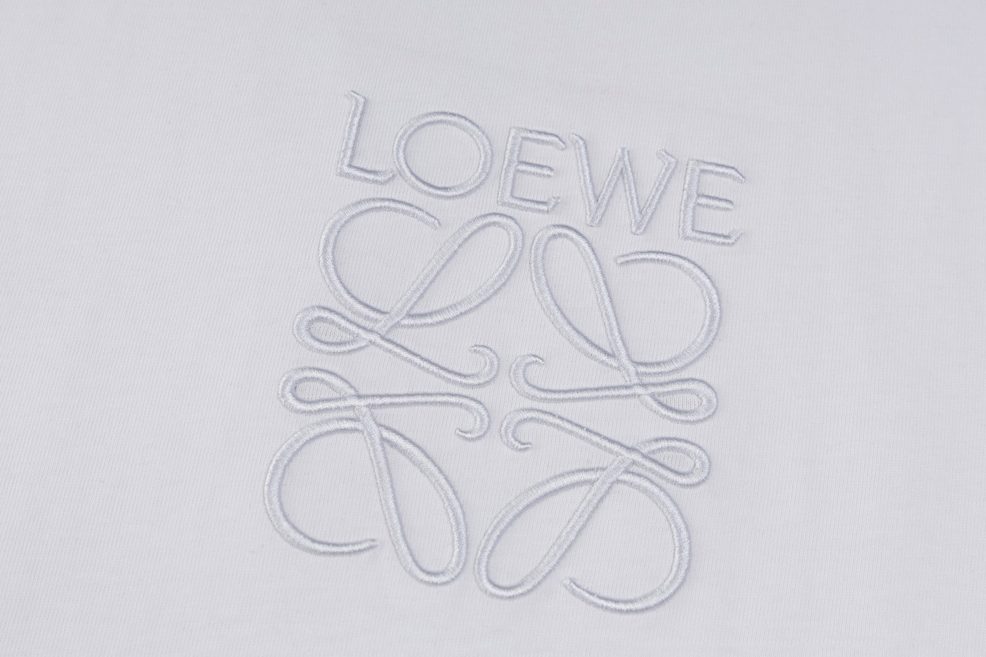 LuxluxHouse Best Quality Clothes T-shirt Loewe