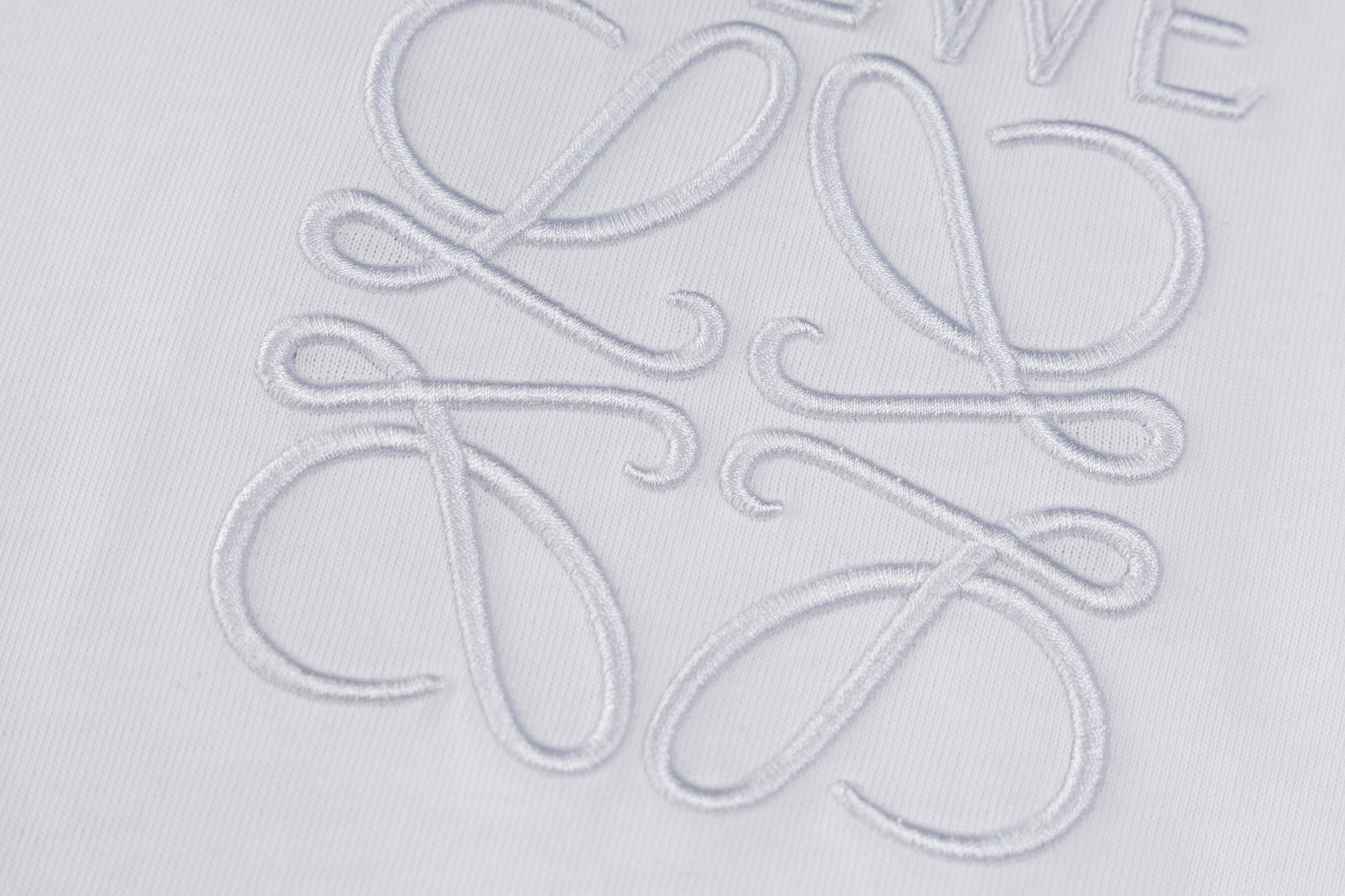 LuxluxHouse Best Quality Clothes T-shirt Loewe