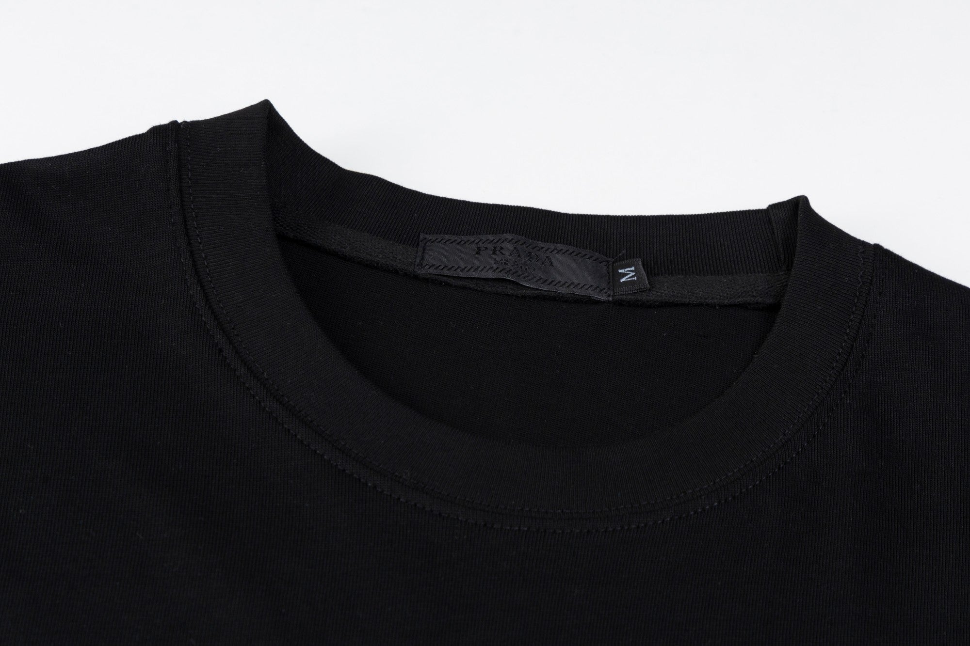 LuxluxHouse Best Quality Clothes T-shirt Prada