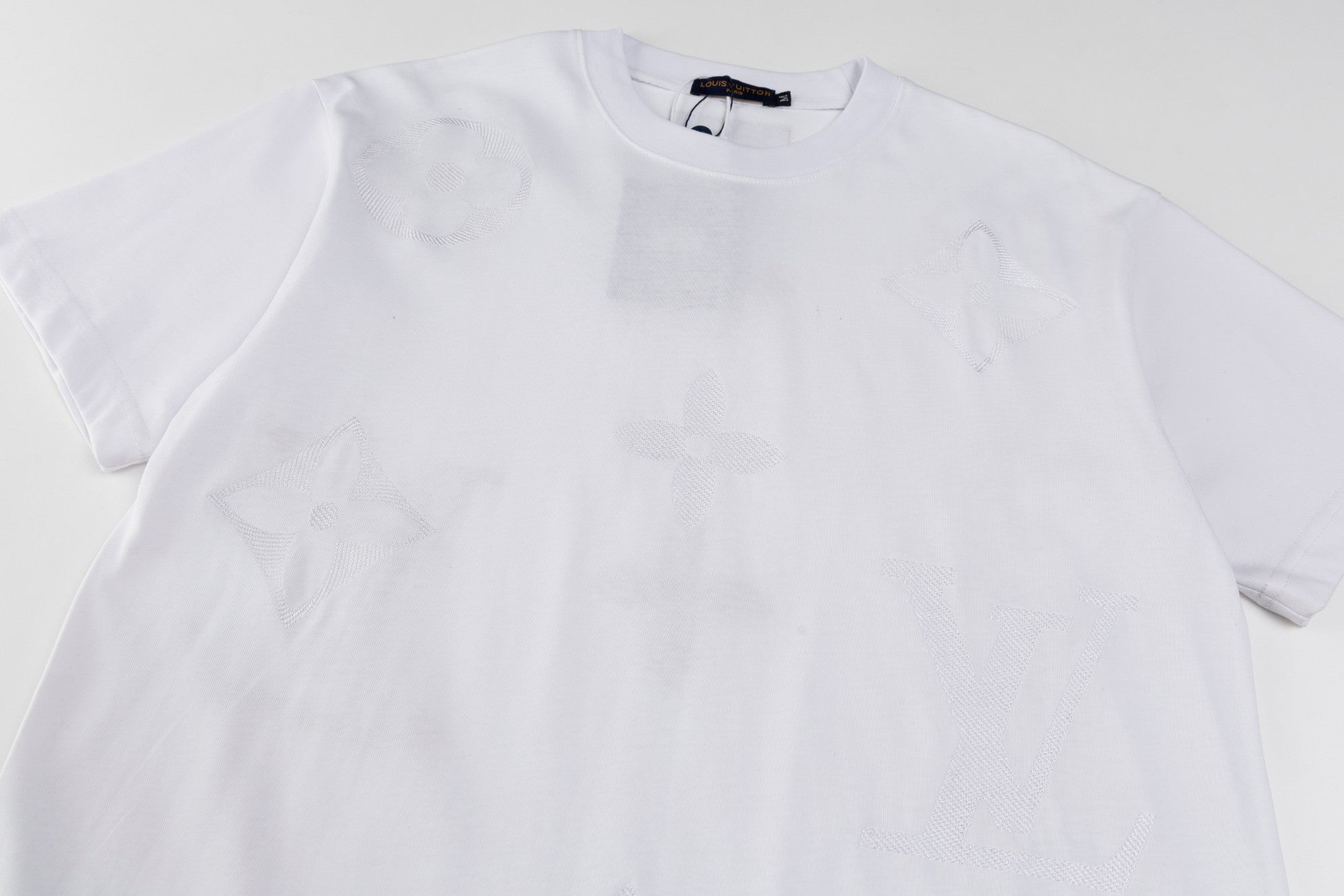 LuxluxHouse Best Quality Clothes T-shirt Louis Vuitton