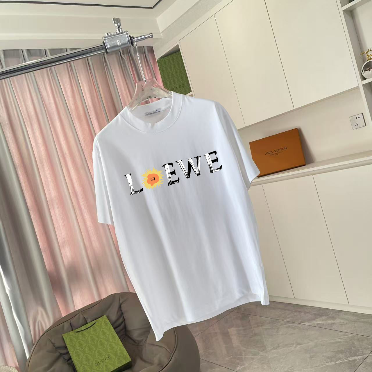 LuxluxHouse Best Quality Clothes T-shirt Loewe