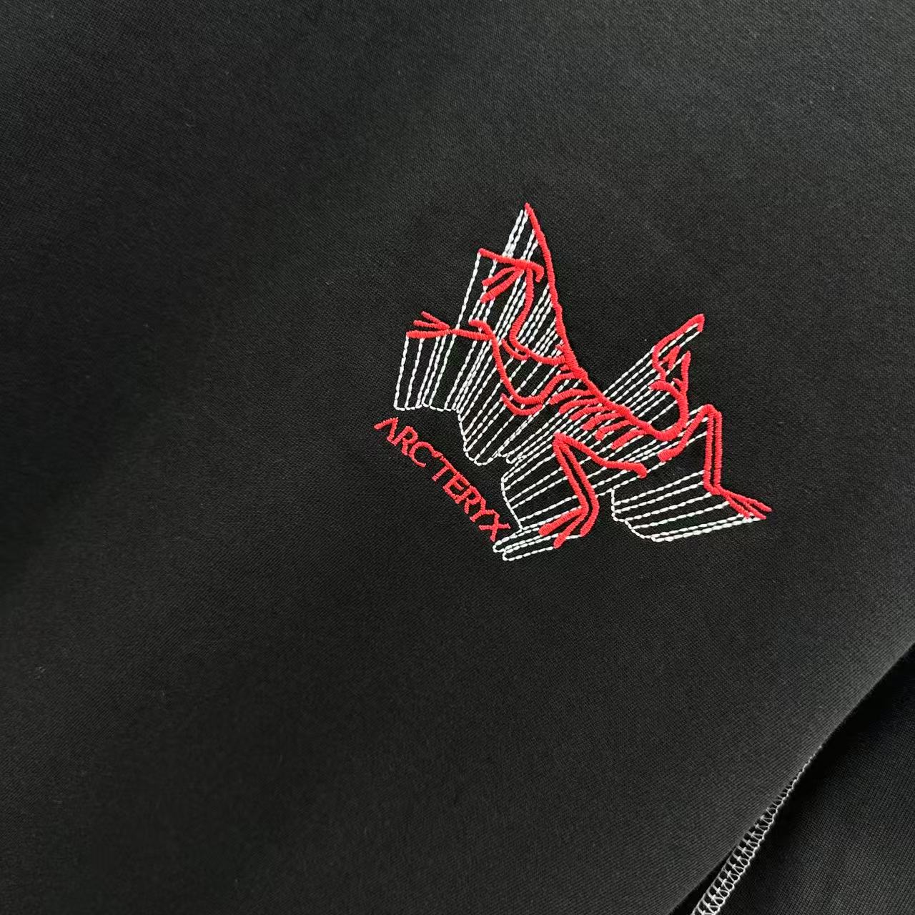 LuxluxHouse Best Quality Clothes T-shirt Arcteryx