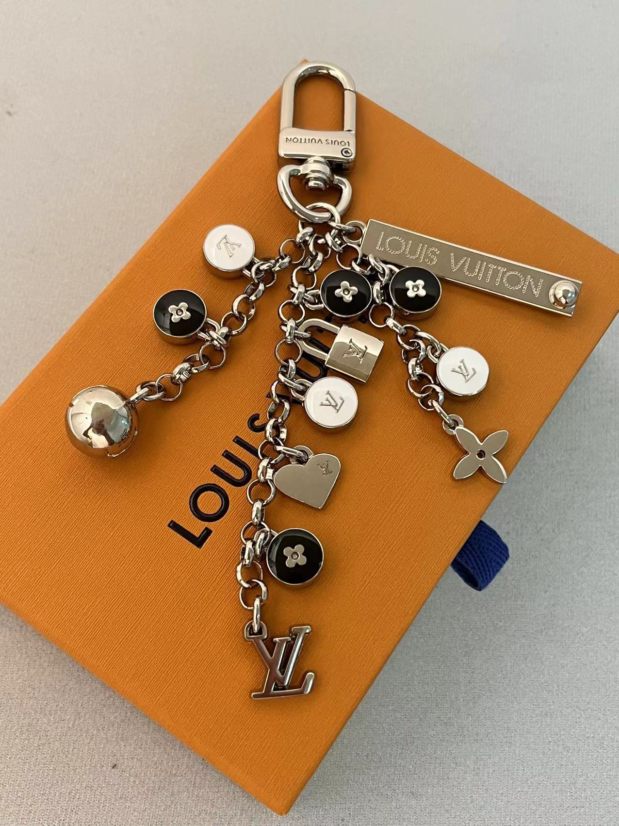 LuxluxHouse Best Quality Accessories Louis Vuitton Keychain