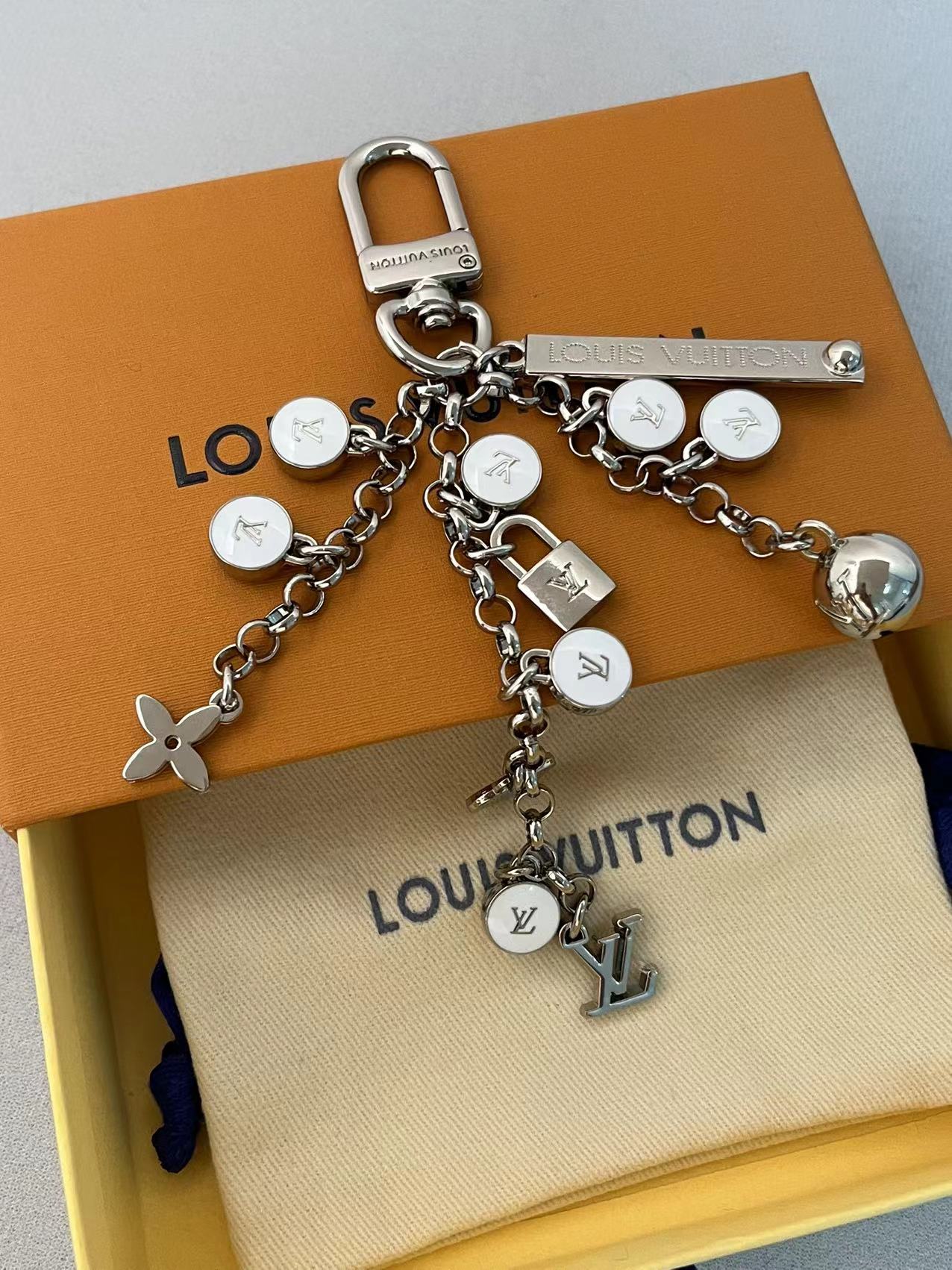 LuxluxHouse Best Quality Accessories Louis Vuitton Keychain