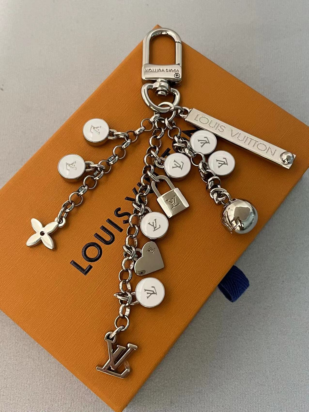 LuxluxHouse Best Quality Accessories Louis Vuitton Keychain