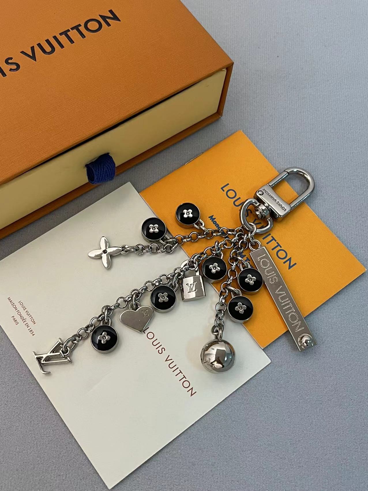 LuxluxHouse Best Quality Accessories Louis Vuitton Keychain