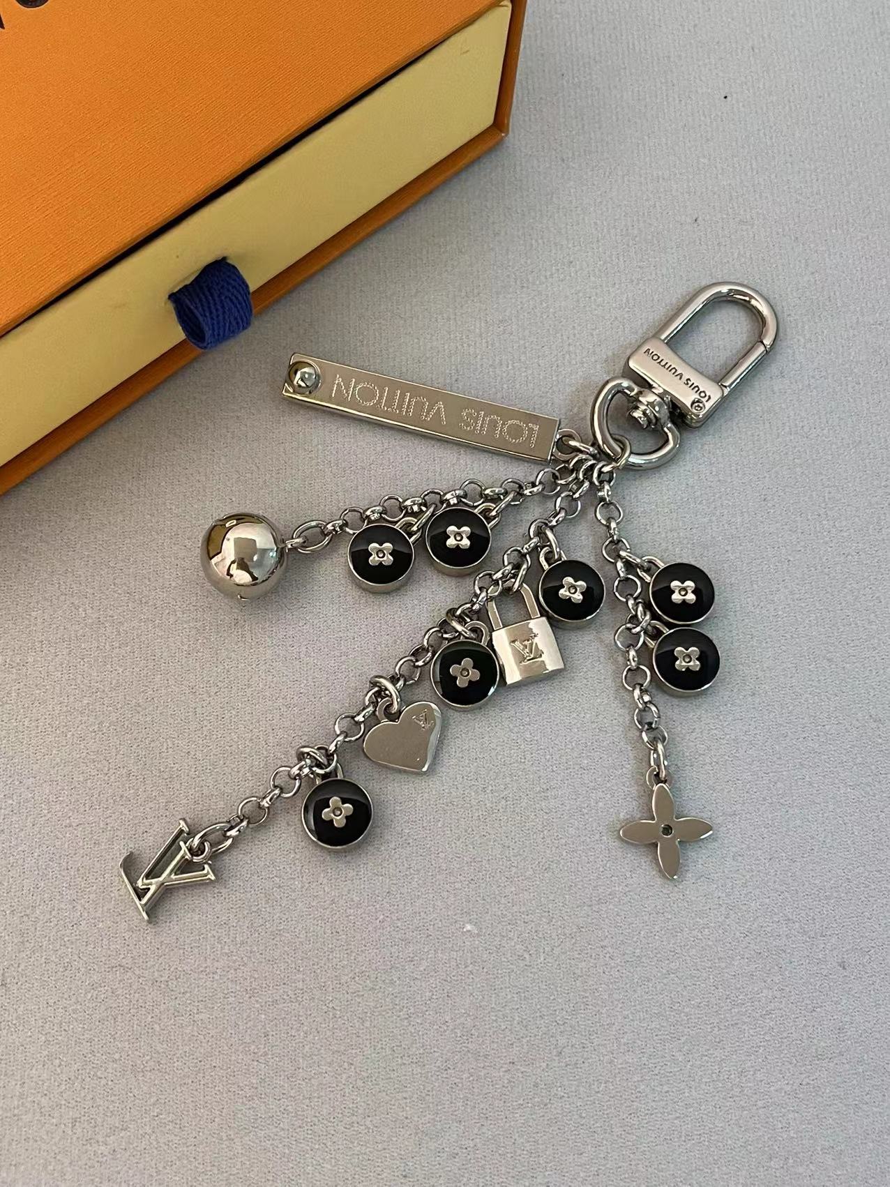 LuxluxHouse Best Quality Accessories Louis Vuitton Keychain