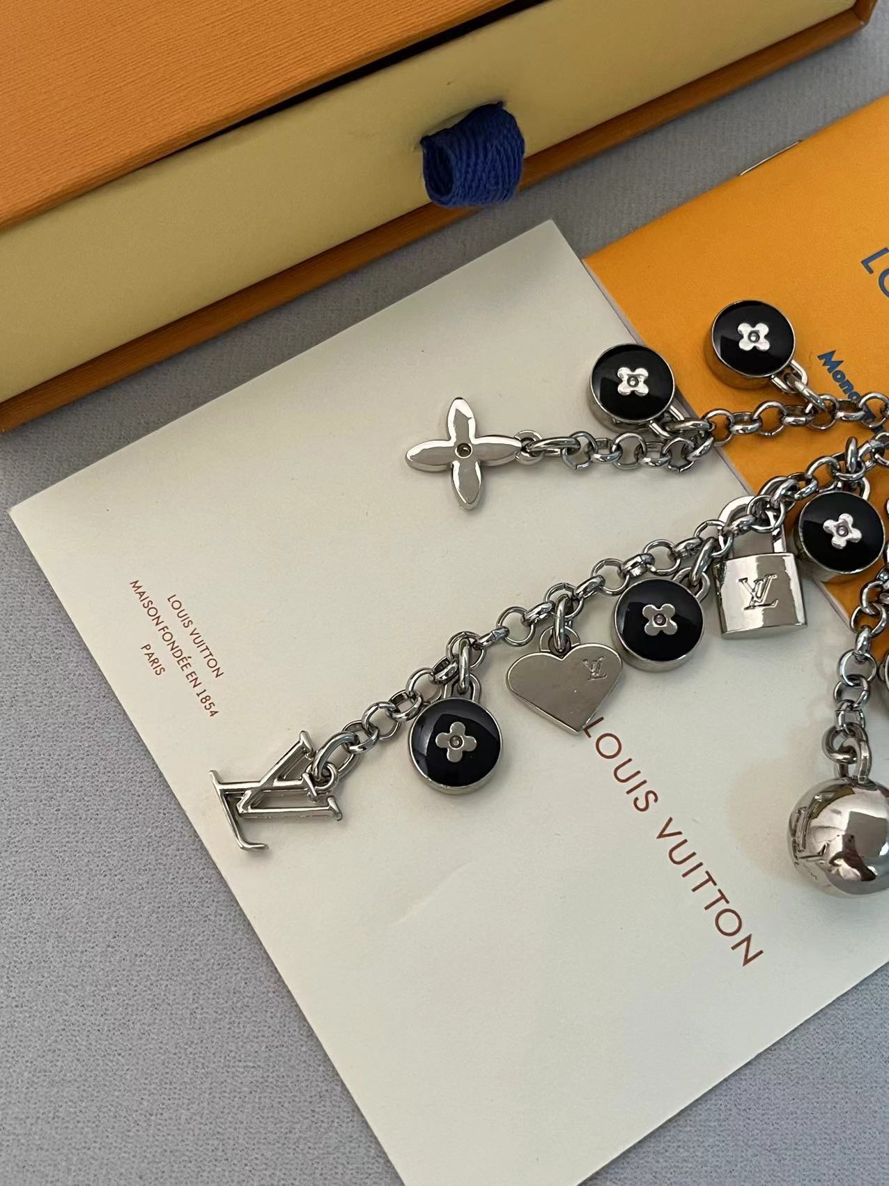 LuxluxHouse Best Quality Accessories Louis Vuitton Keychain