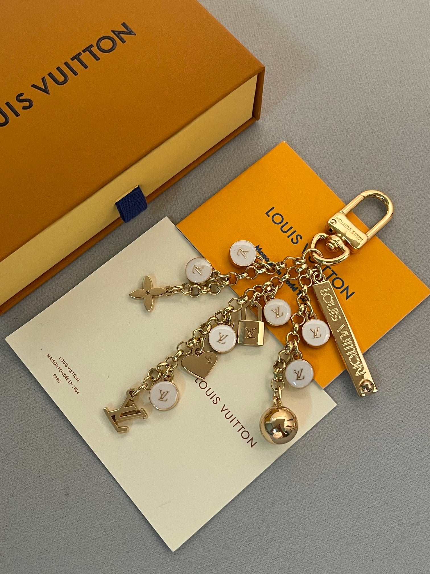 LuxluxHouse Best Quality Accessories Louis Vuitton Keychain