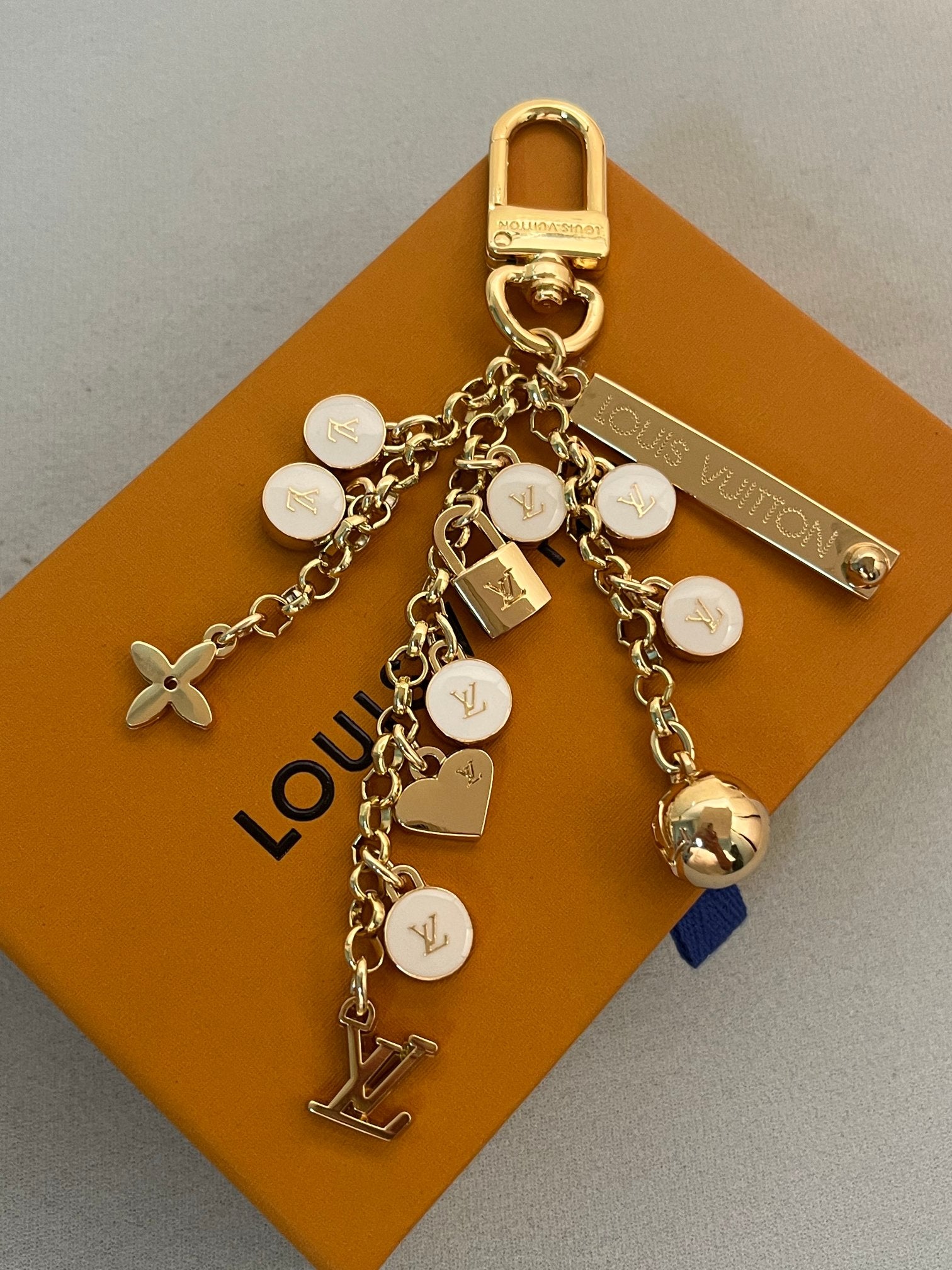 LuxluxHouse Best Quality Accessories Louis Vuitton Keychain