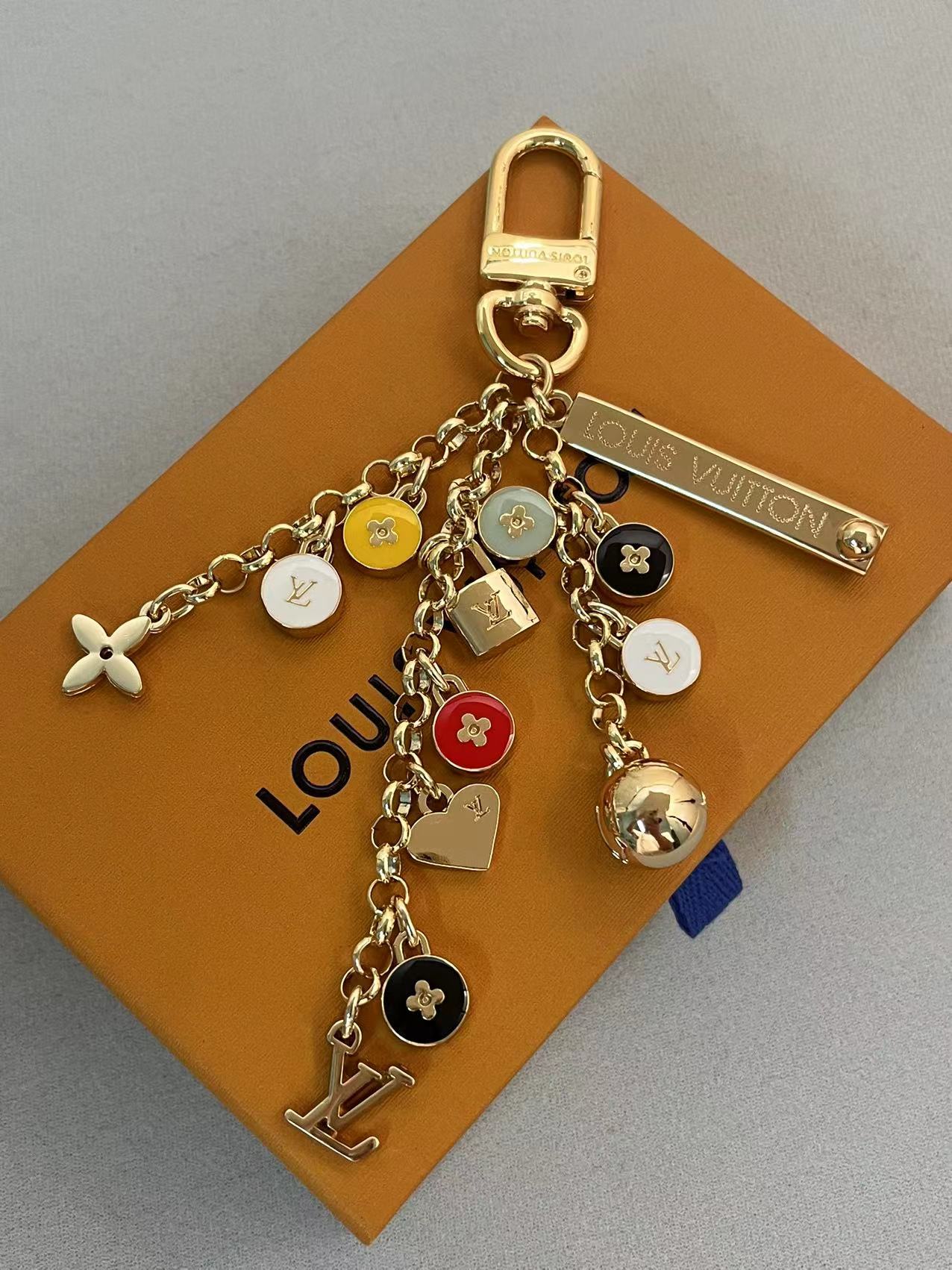 LuxluxHouse Best Quality Accessories Louis Vuitton Keychain