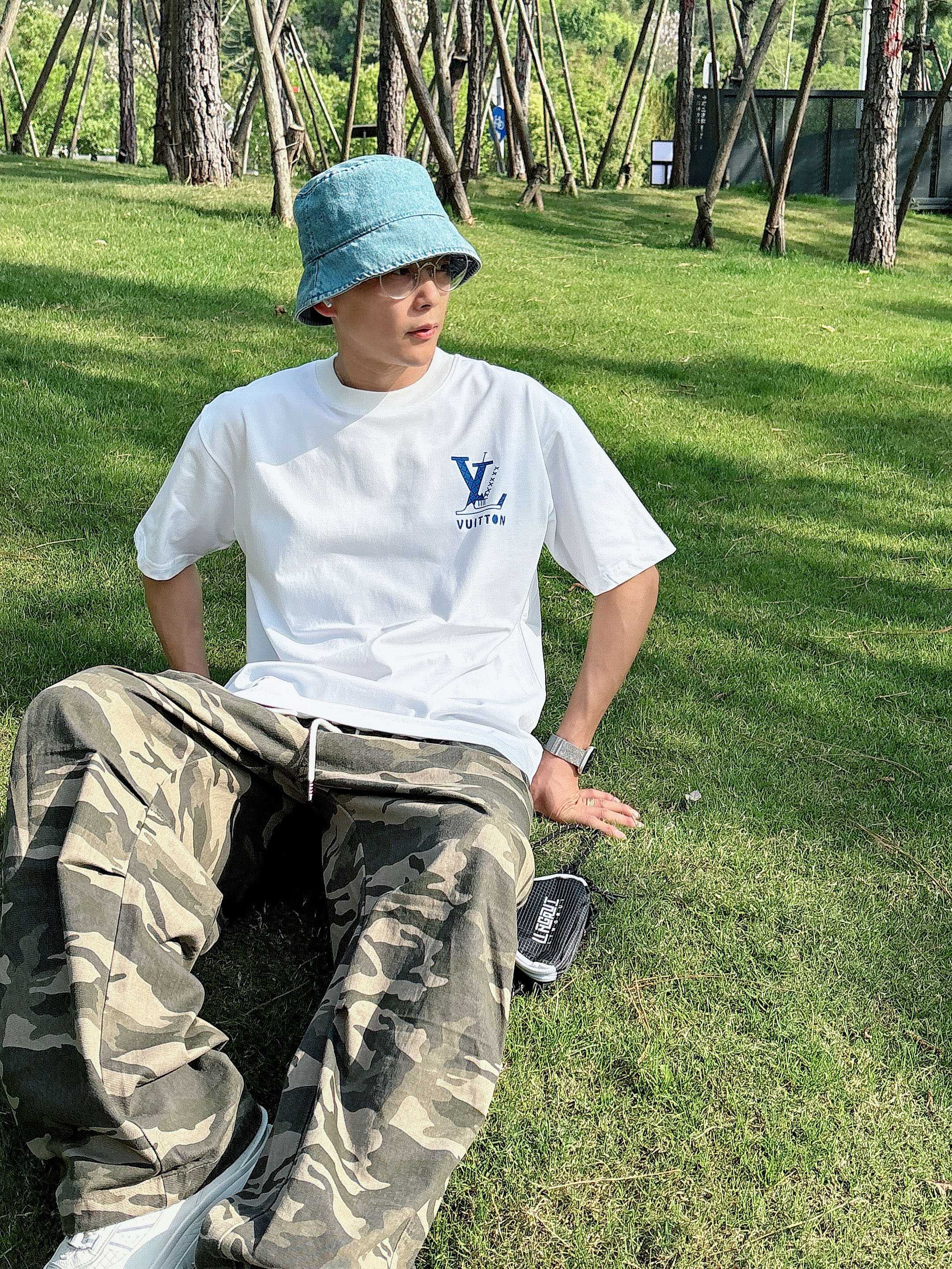 LuxluxHouse Best Quality Clothes T-shirt Louis Vuitton