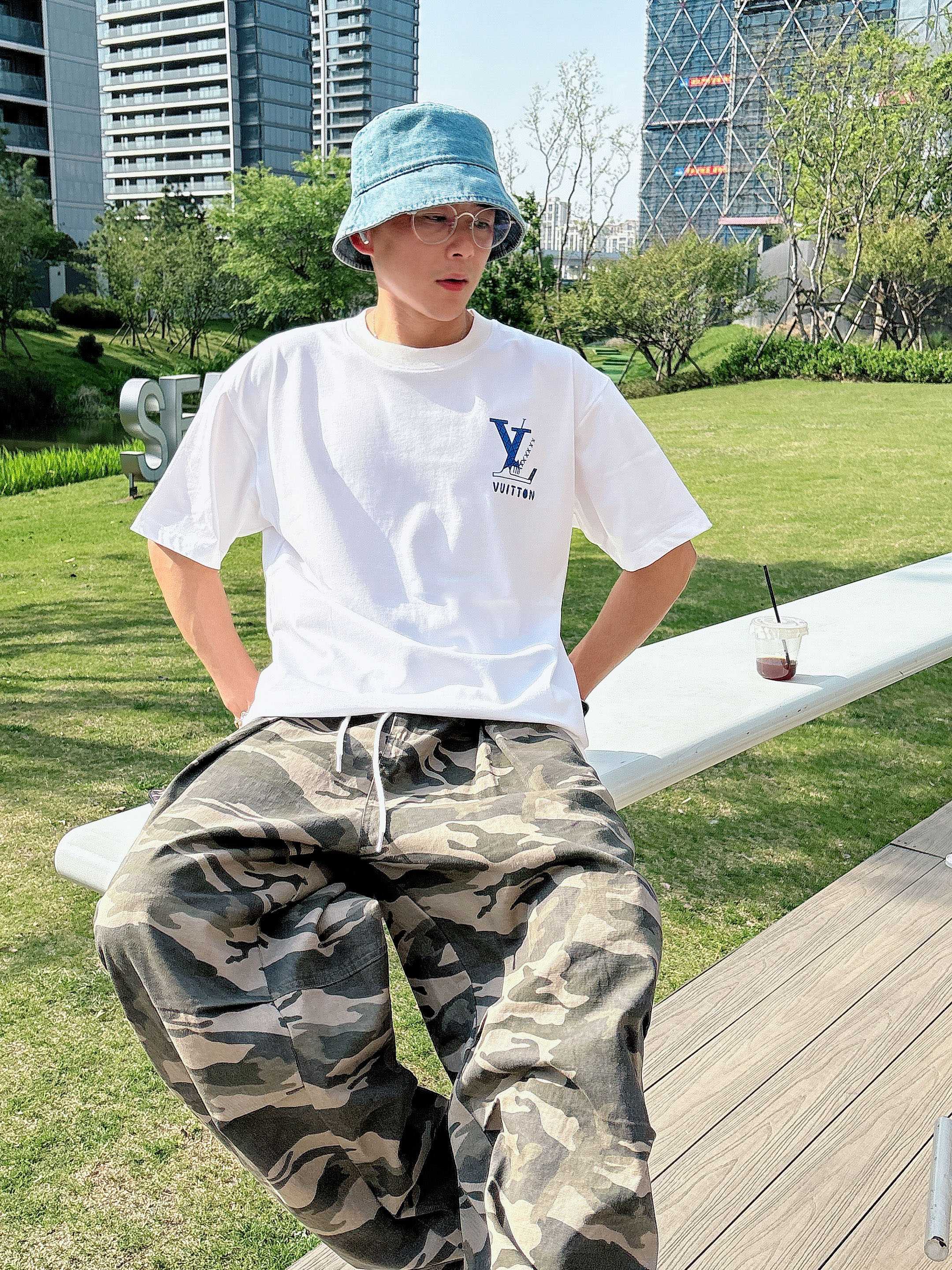 LuxluxHouse Best Quality Clothes T-shirt Louis Vuitton