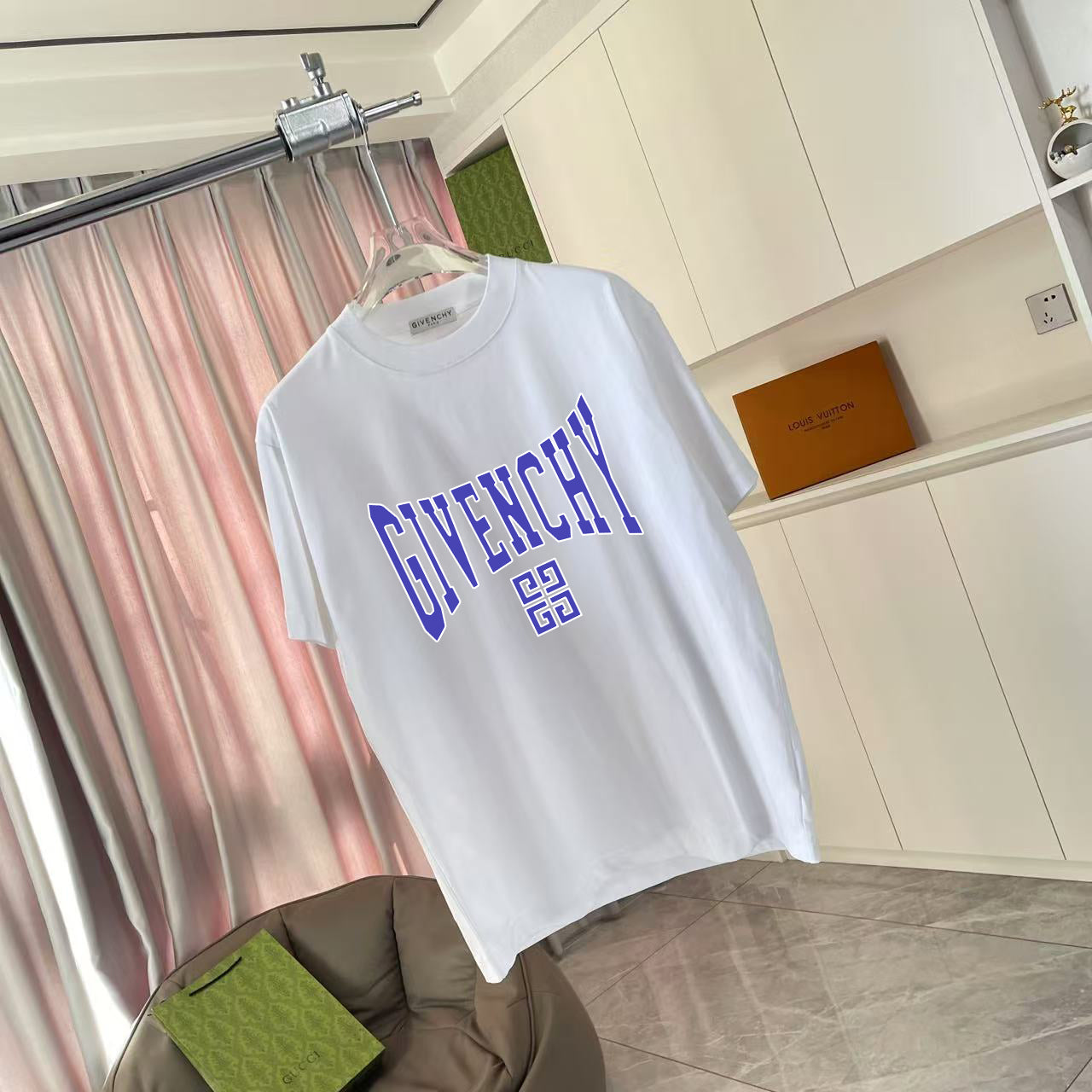 LuxluxHouse Best Quality Clothes Givenchy T-shirt