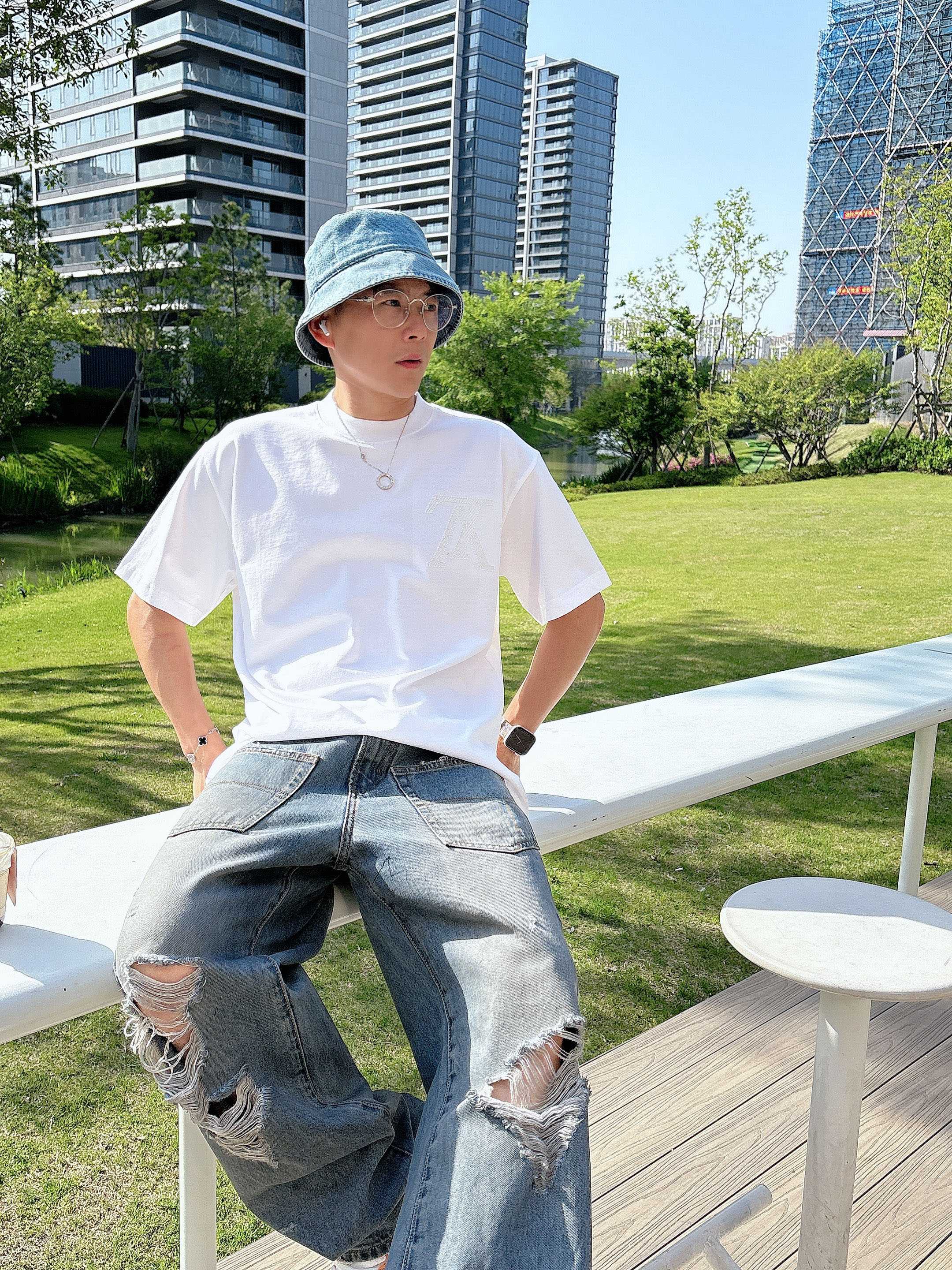 LuxluxHouse Best Quality Clothes T-shirt Louis Vuitton