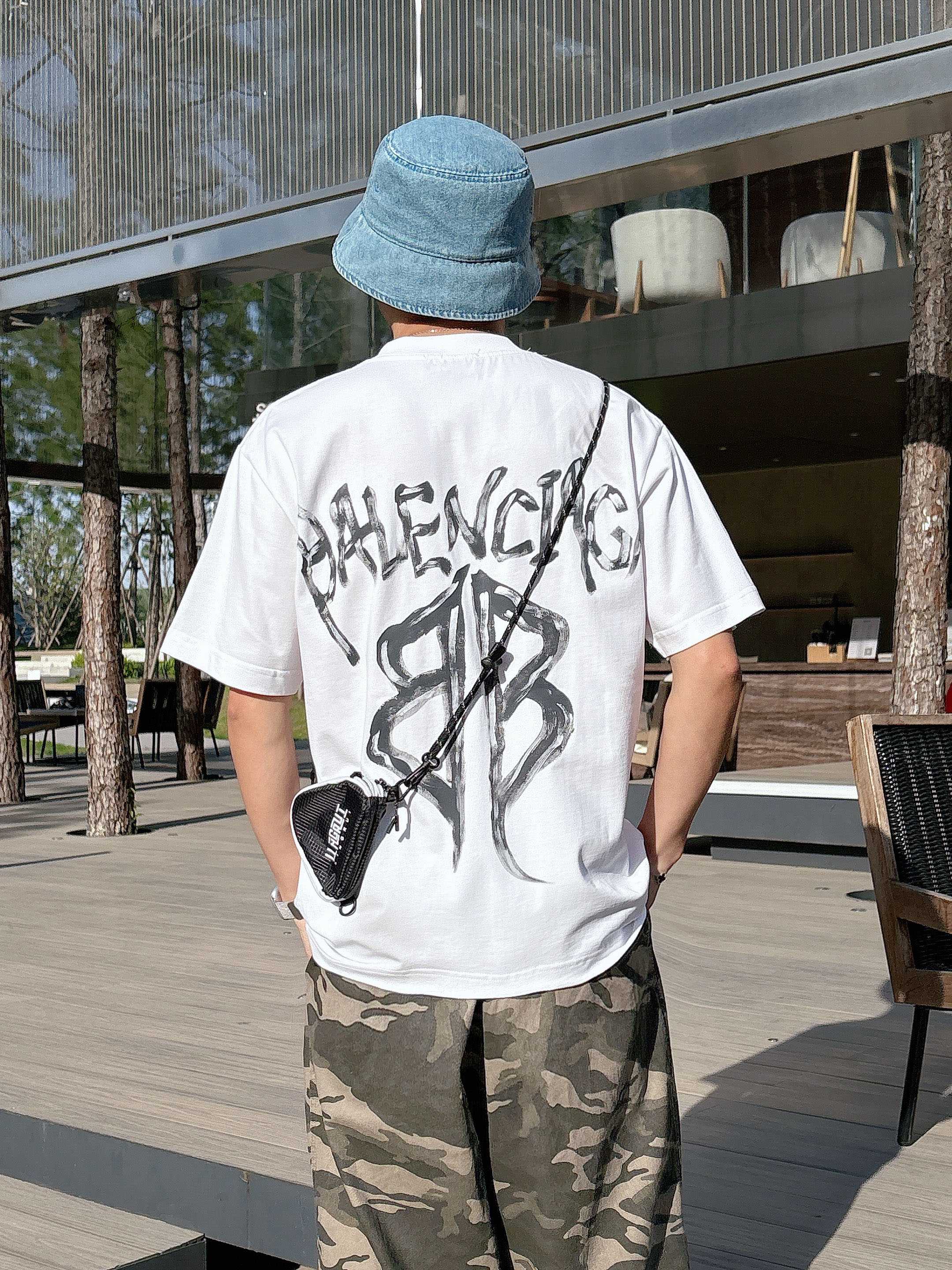 LuxluxHouse Best Quality Clothes Balenciaga T-shirt