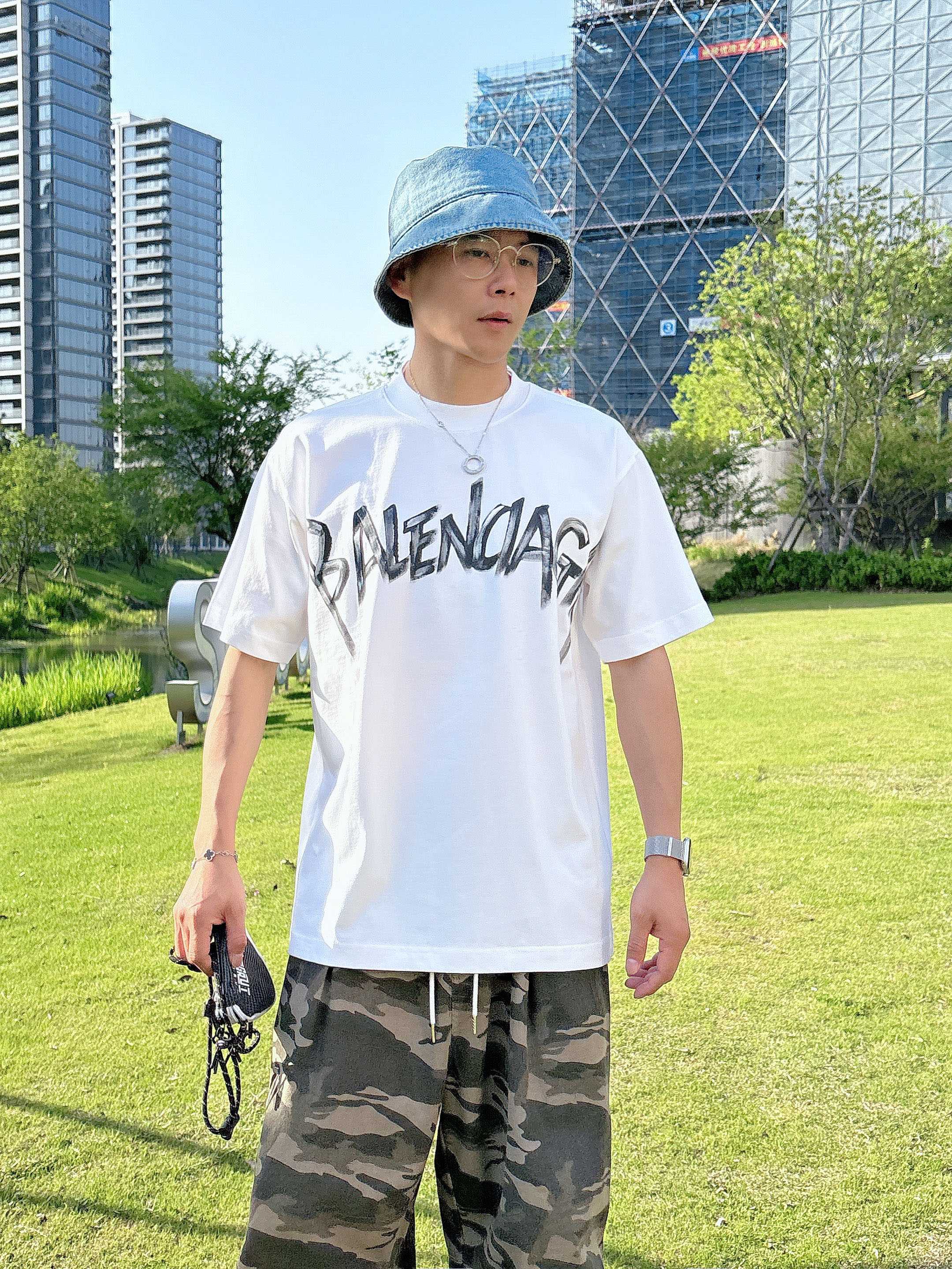 LuxluxHouse Best Quality Clothes Balenciaga T-shirt