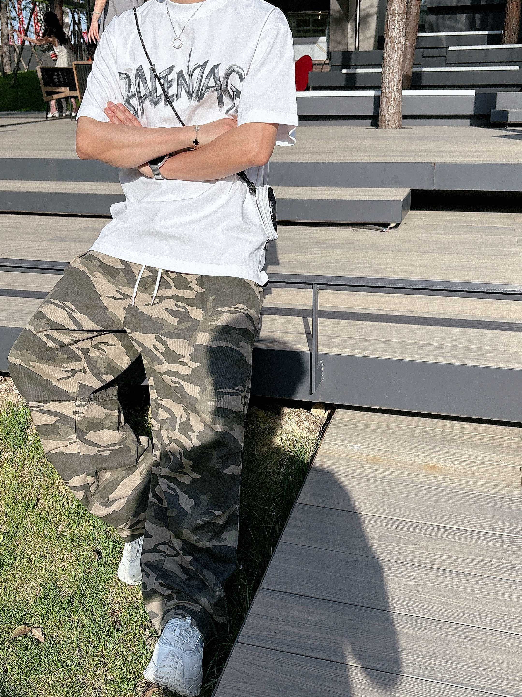 LuxluxHouse Best Quality Clothes Balenciaga T-shirt